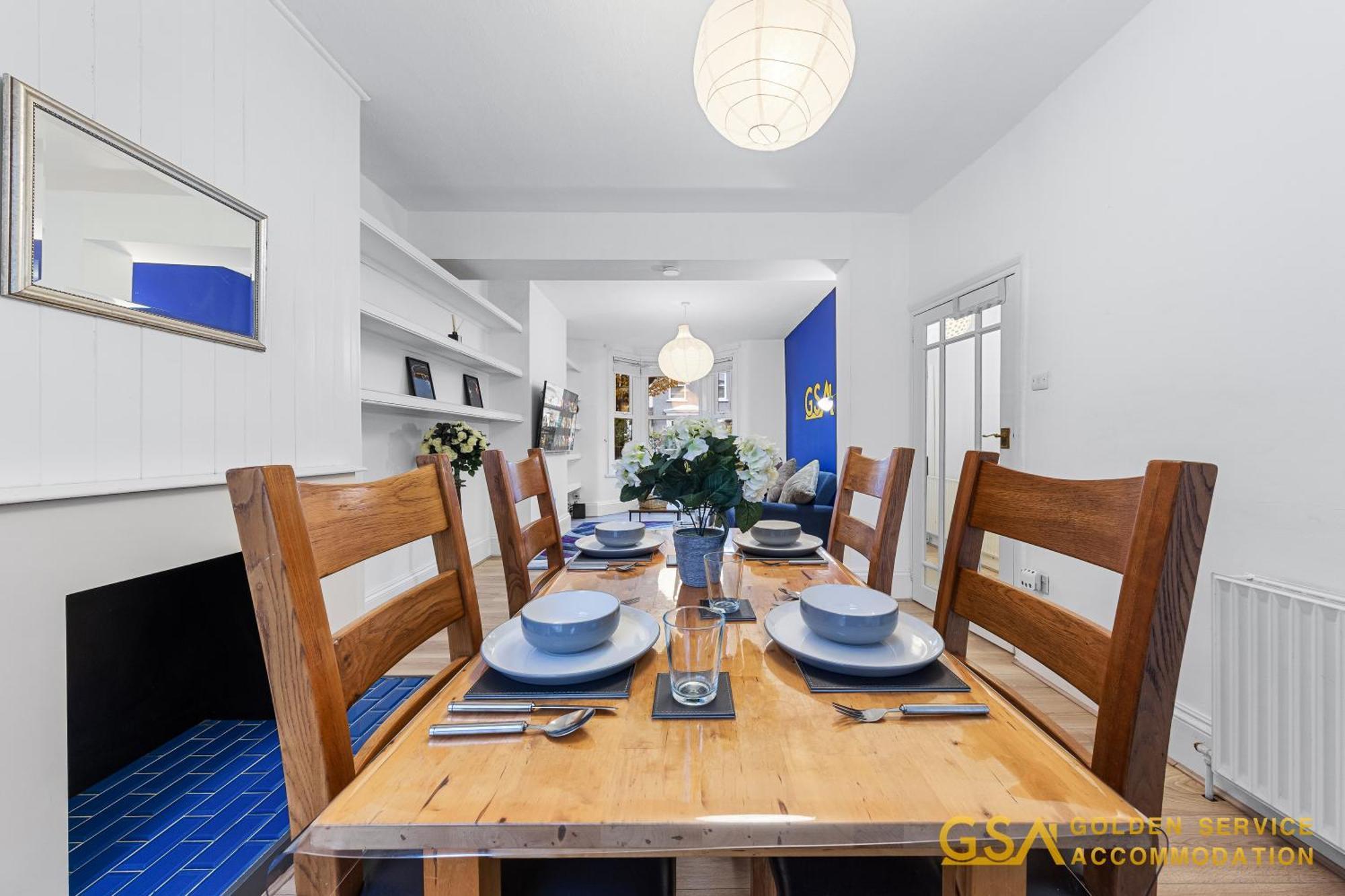 Stylist And Cosy 3 Bed House Leytonstone Sleeps 7 Casa de Férias Londres