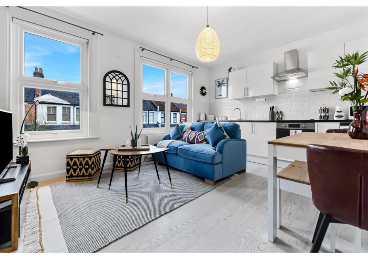 Appartement Earth Tones & Greenery: 4br Flat Sleeps 8