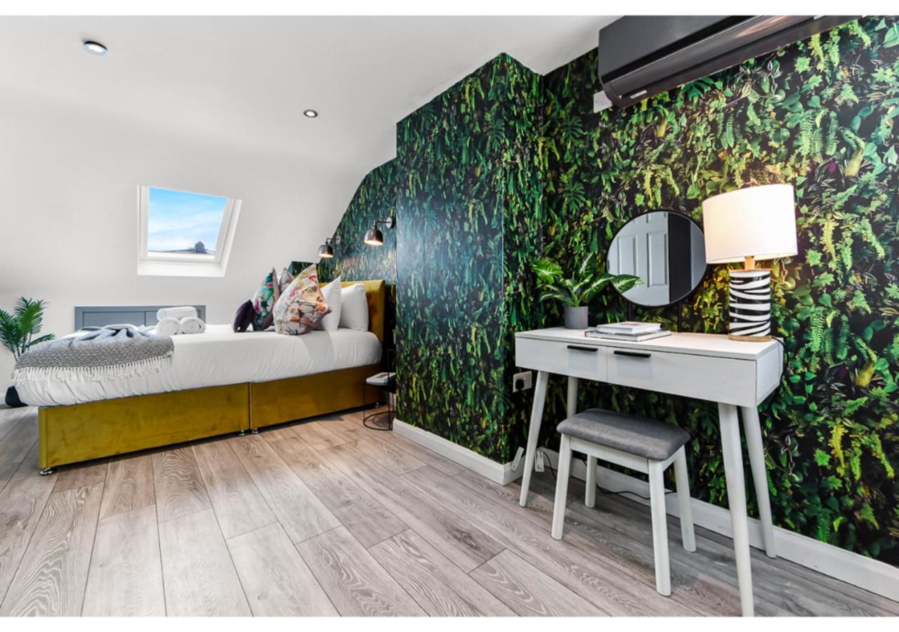 Appartement Earth Tones & Greenery: 4br Flat Sleeps 8 *