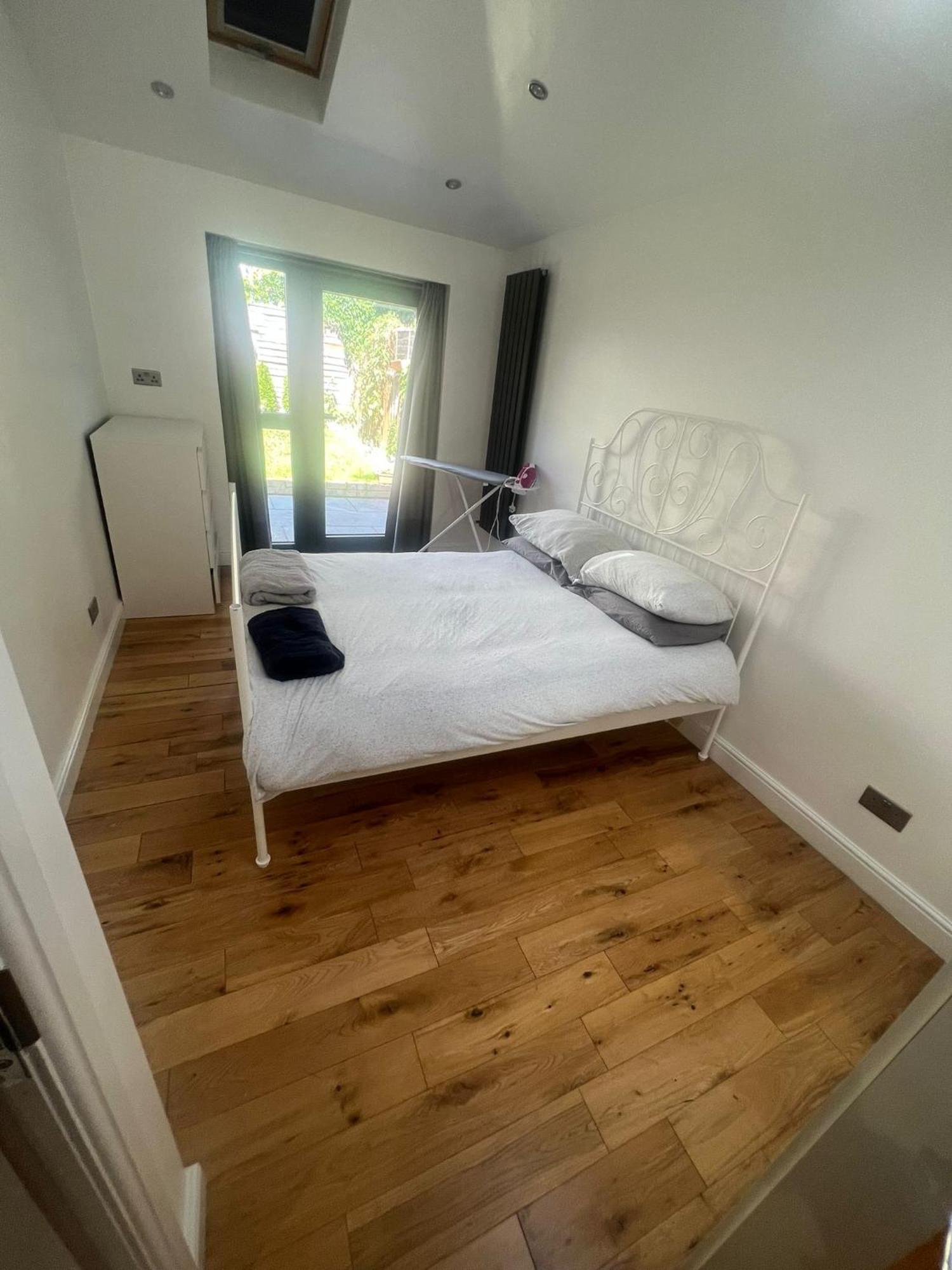 N8, Modern 2 Bedroom