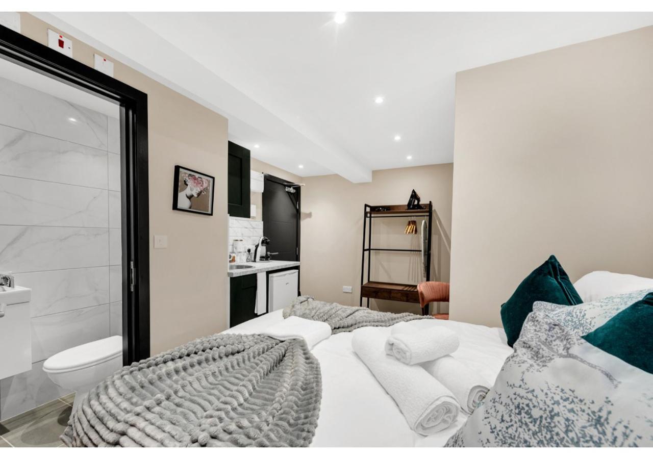Experience Local: Quaint In Cental Location *