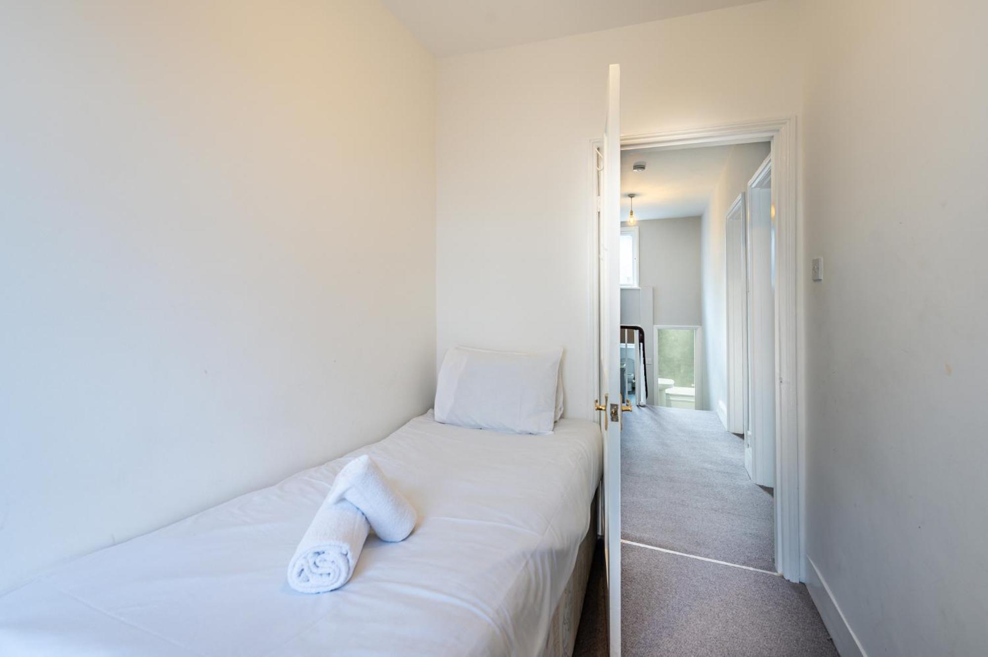 Apartamento Bright, Spacious & Large Wimbledon Flat