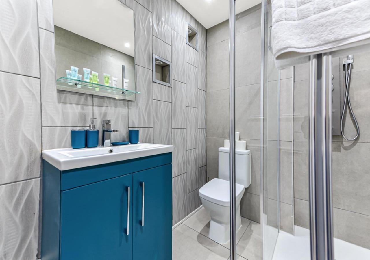 Amazing 2 Bedroom Flat In Appartement Londres