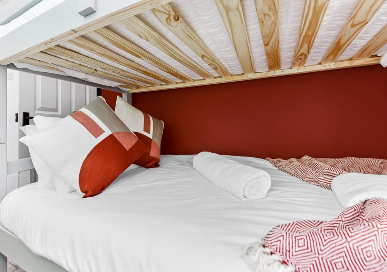 Appartement Radiant Serenity 2br Flat Sleeps 4 Warm Ambiance
