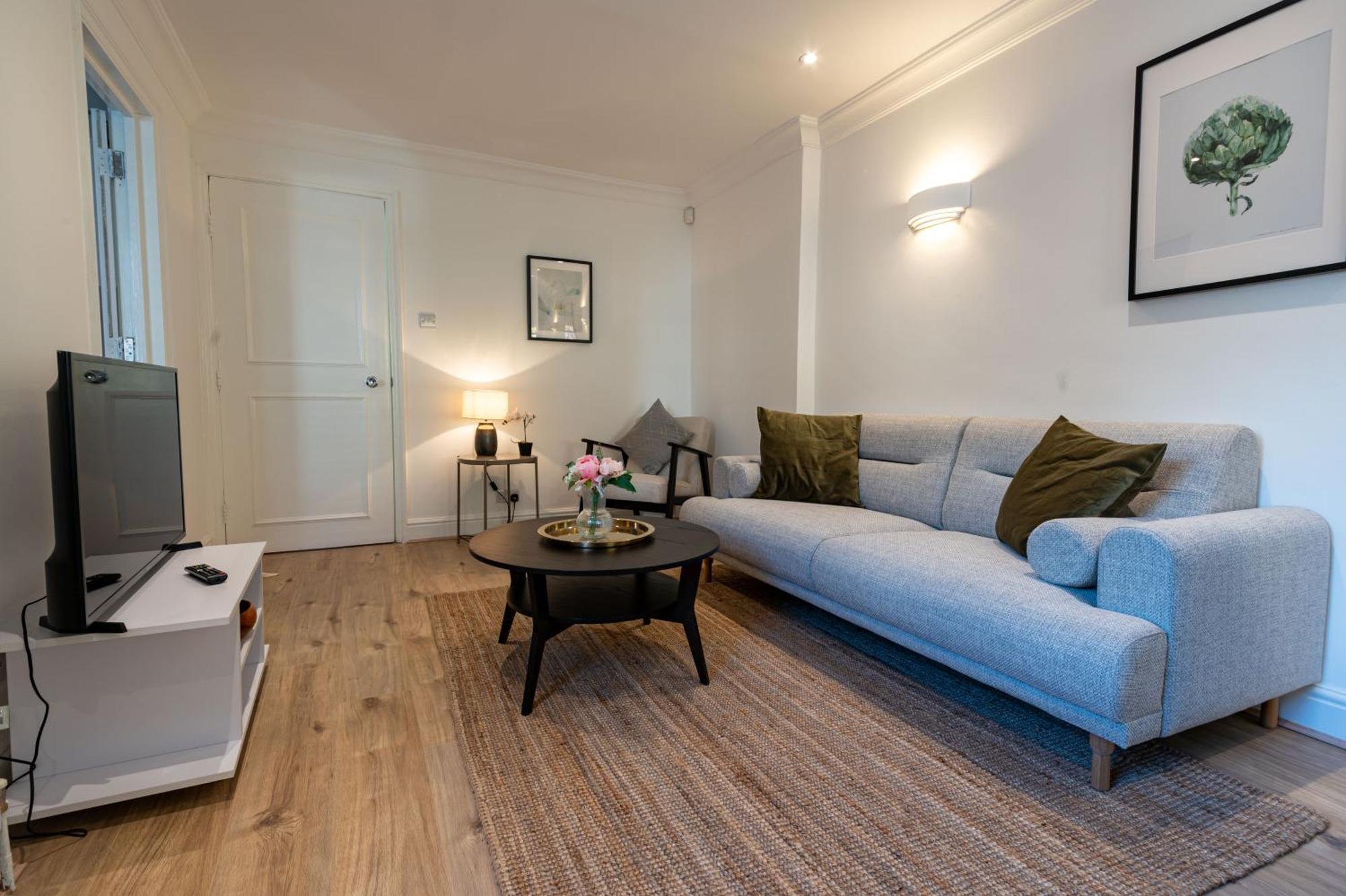 4 Bedrooms Peaceful Abbey Rd - St Johns Wood *