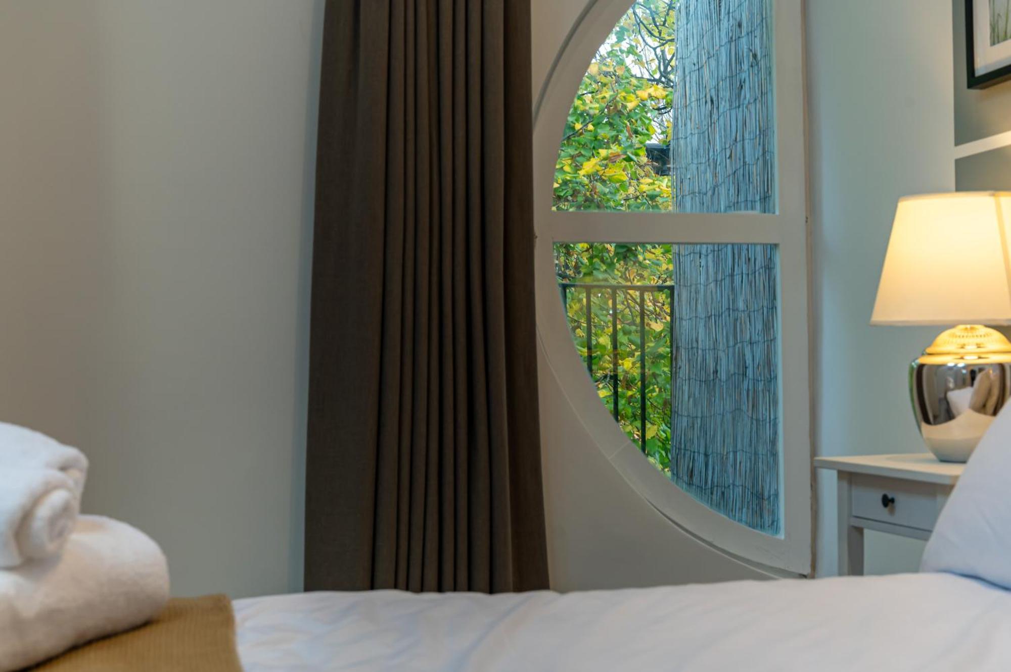 Unique 3 Beds 2 Baths Abbey Rd St John's Wood London