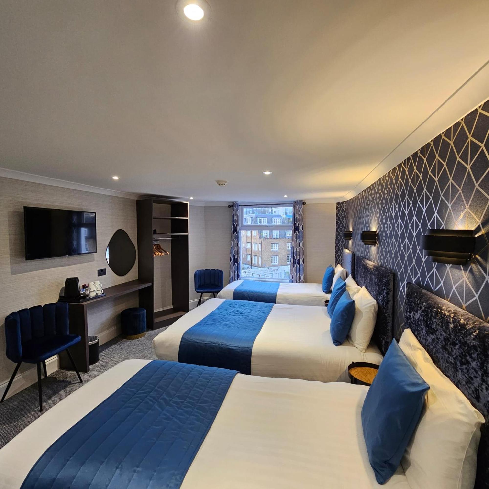 Hotel Mentone 3*