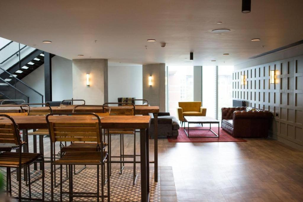Chapter Kings Cross In Apartment *