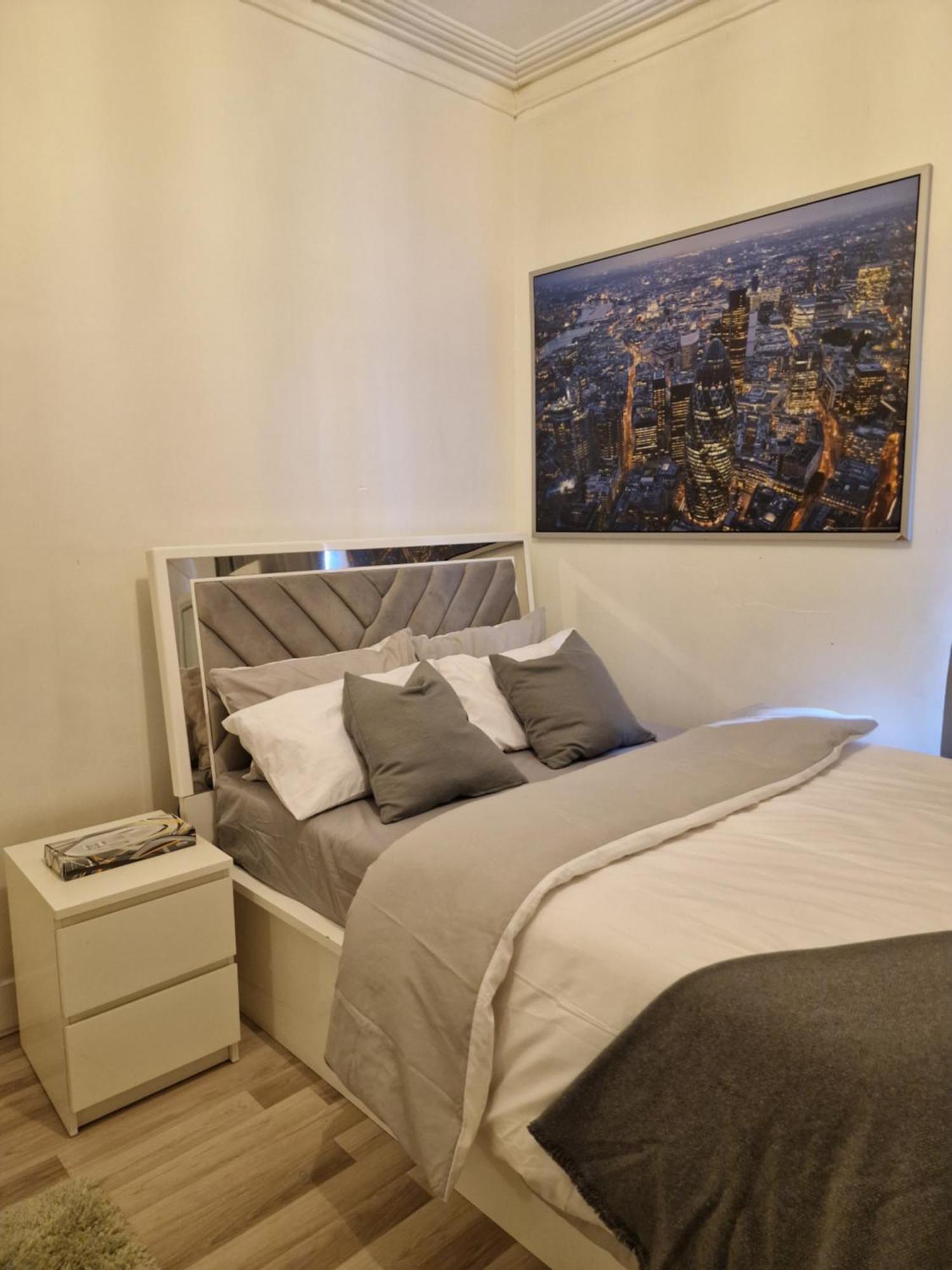 Spacious And Homely One Bedroom Homestay