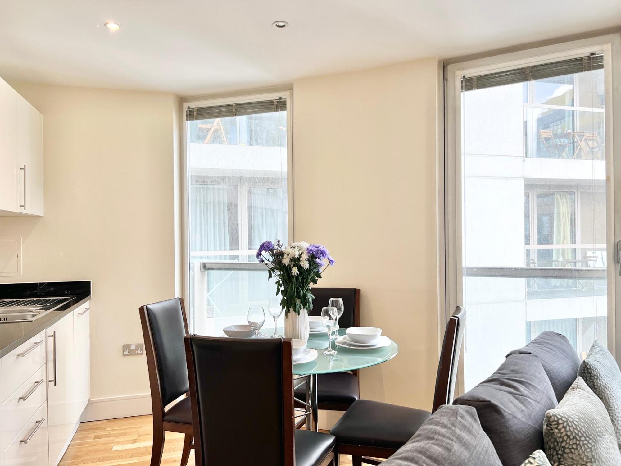 Appartement Vip Serviced Perfect Location Business & Leisure