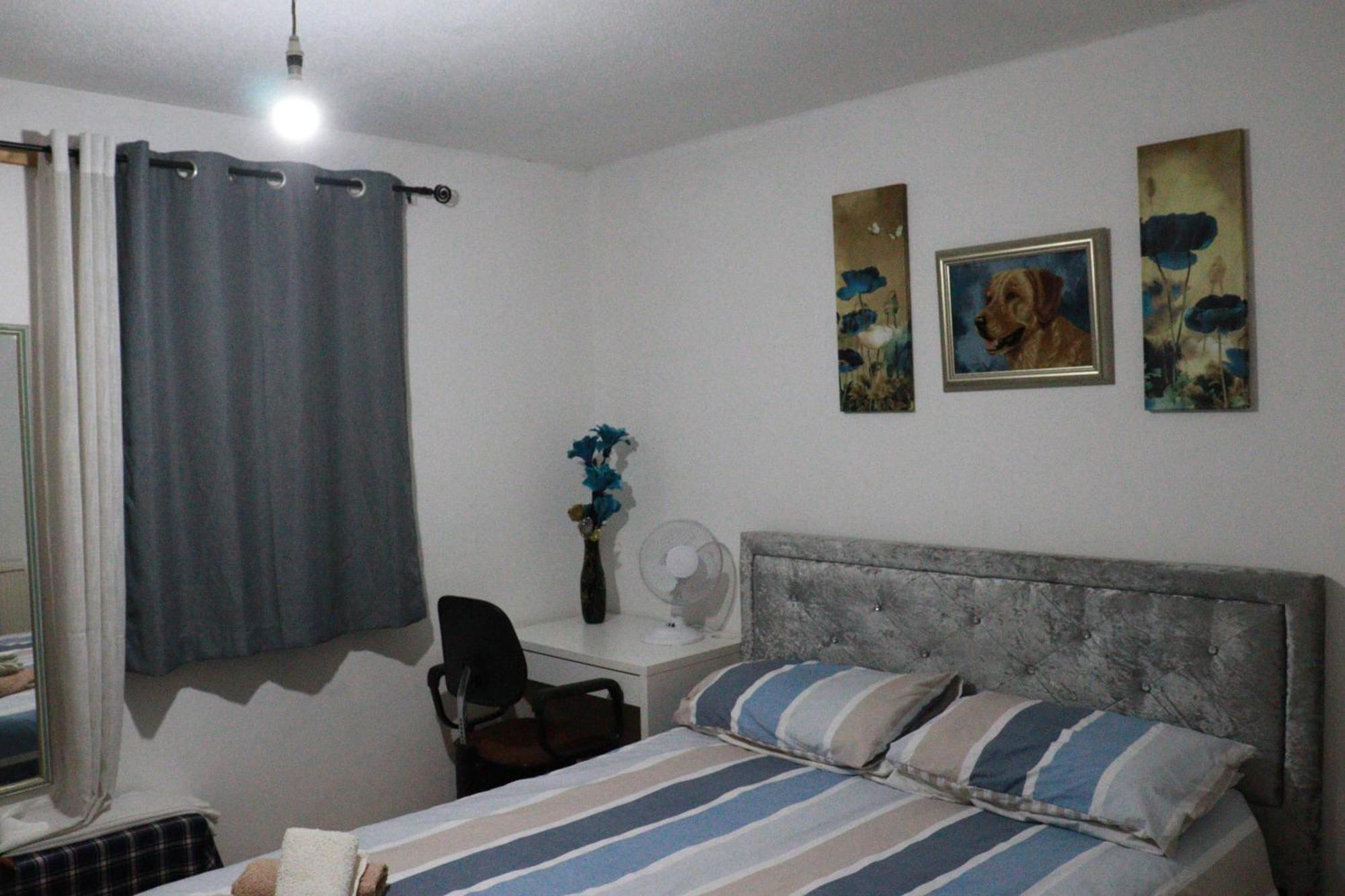 Comfortable 2-bed House In Zone 2 Casa de férias Londres