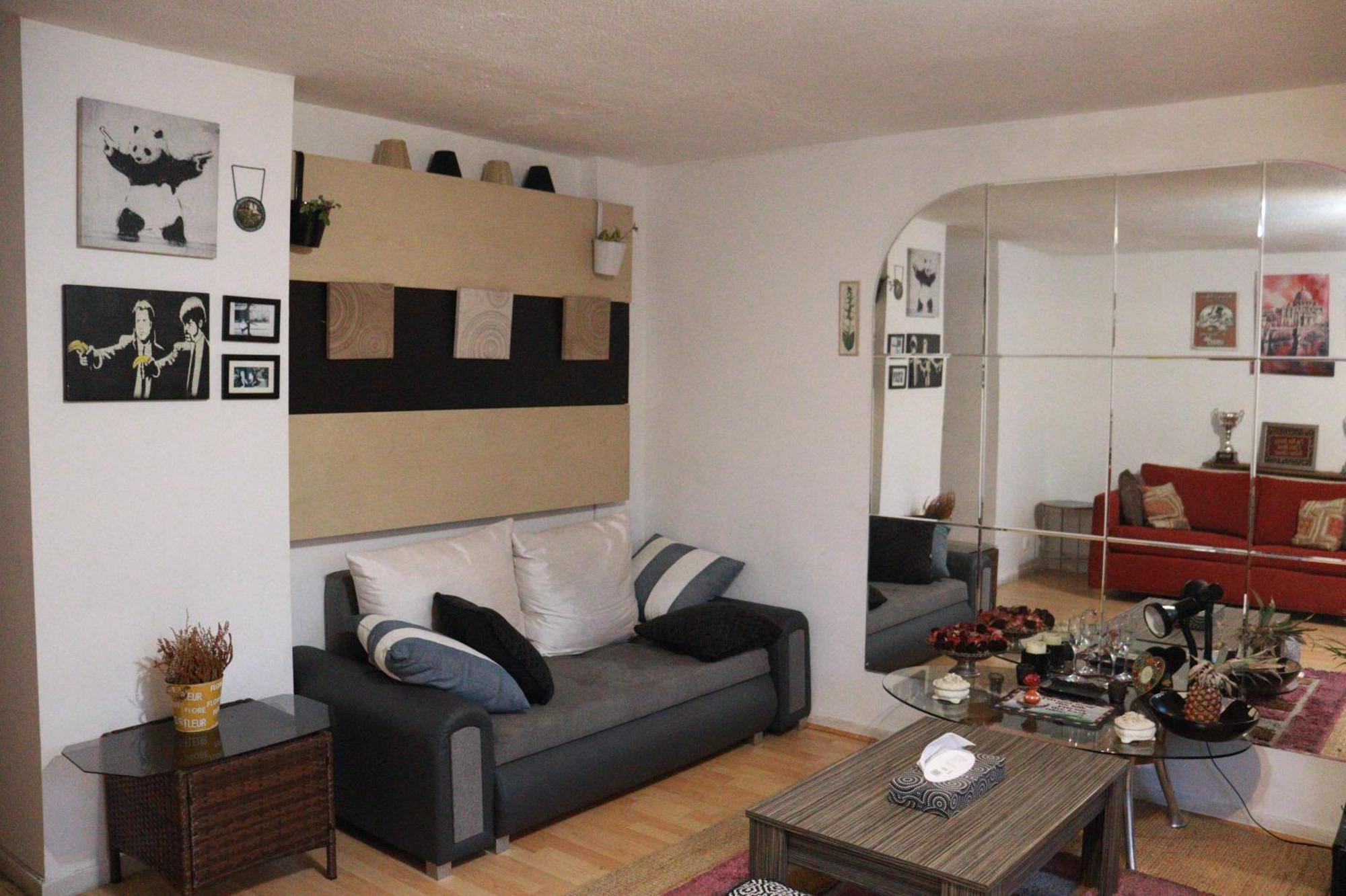 Comfortable 2-bed House In Zone 2 Casa de férias