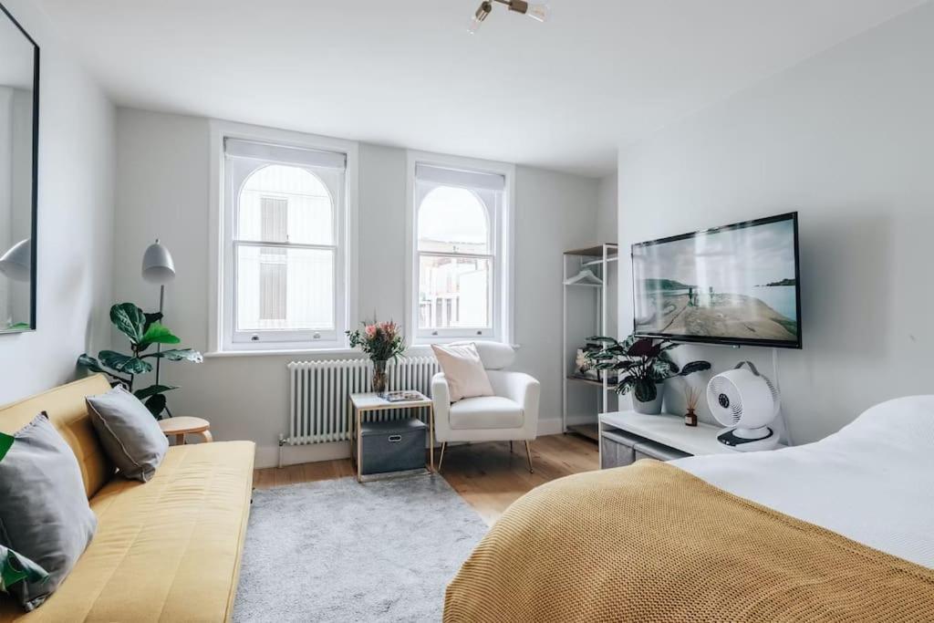 Hello, Fitzrovia! Apartment