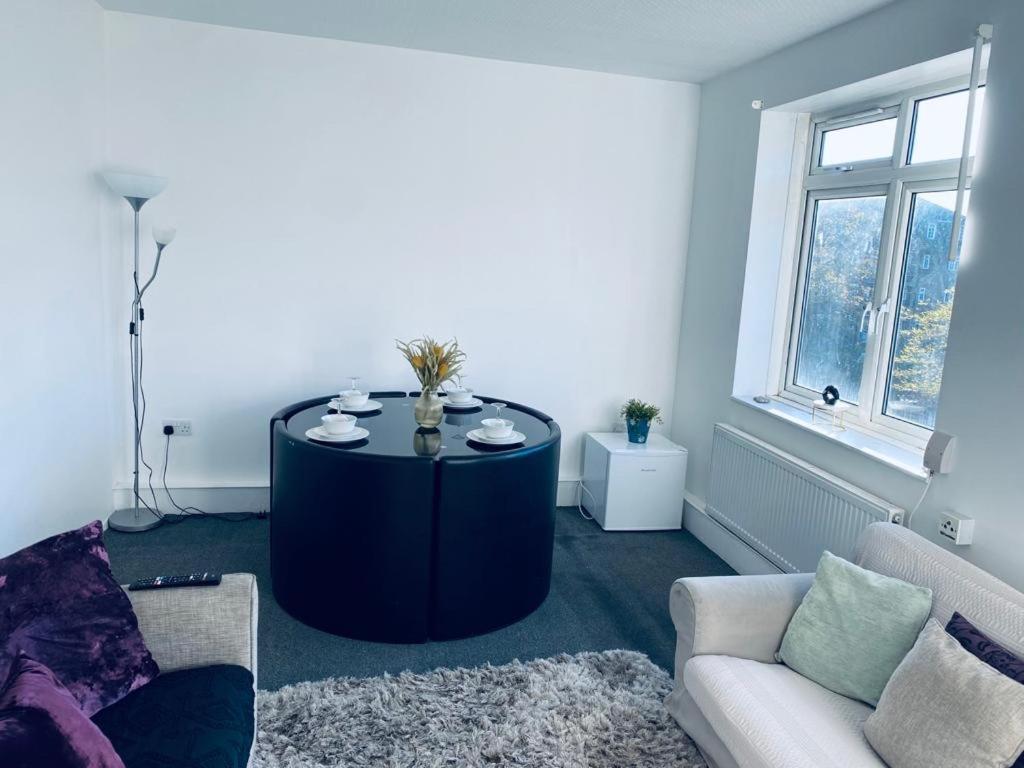 Apartment Four Bedroom Flat In Foresthill
