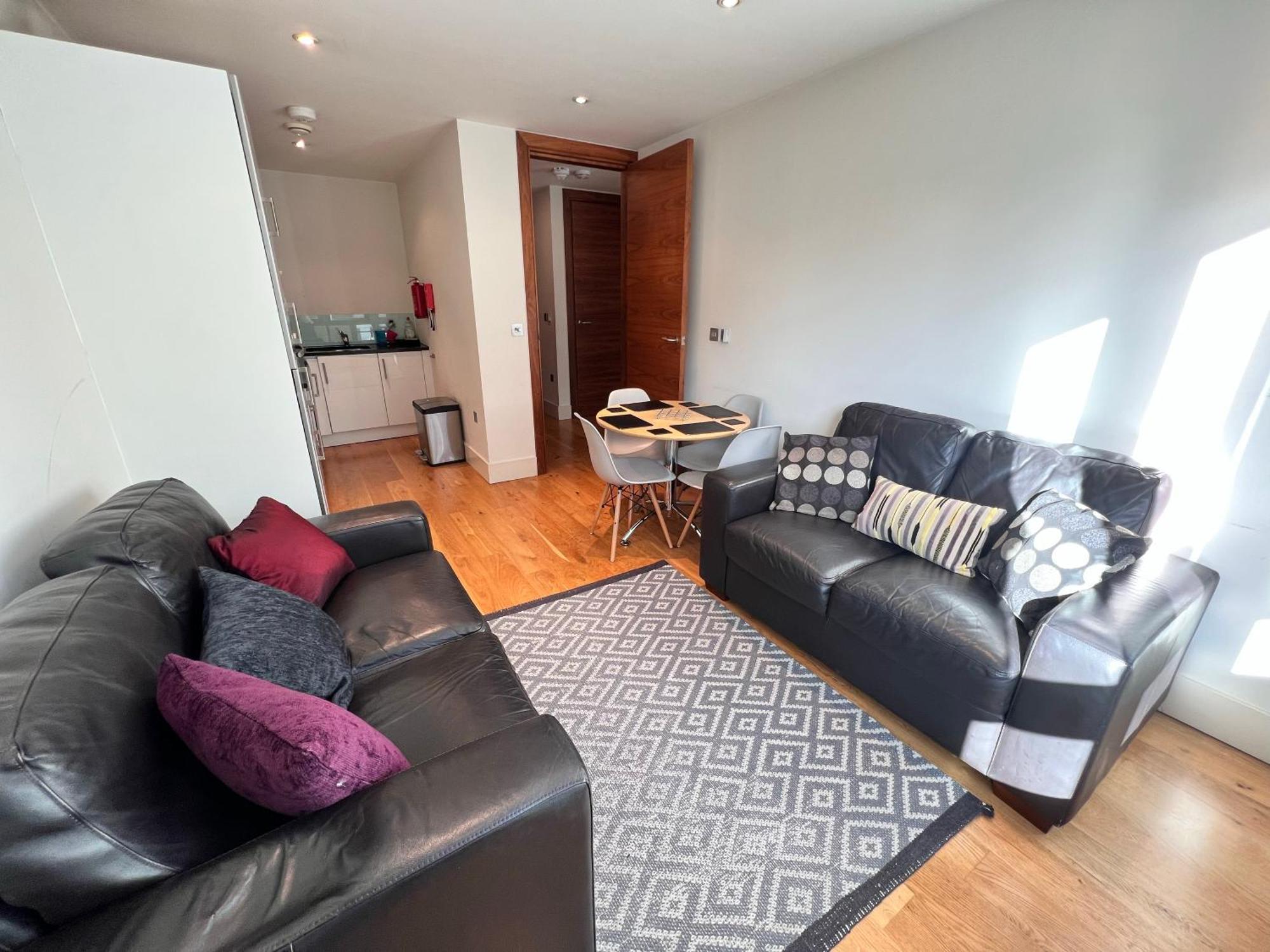 Deluxe Entire Flat At Farringdon Station