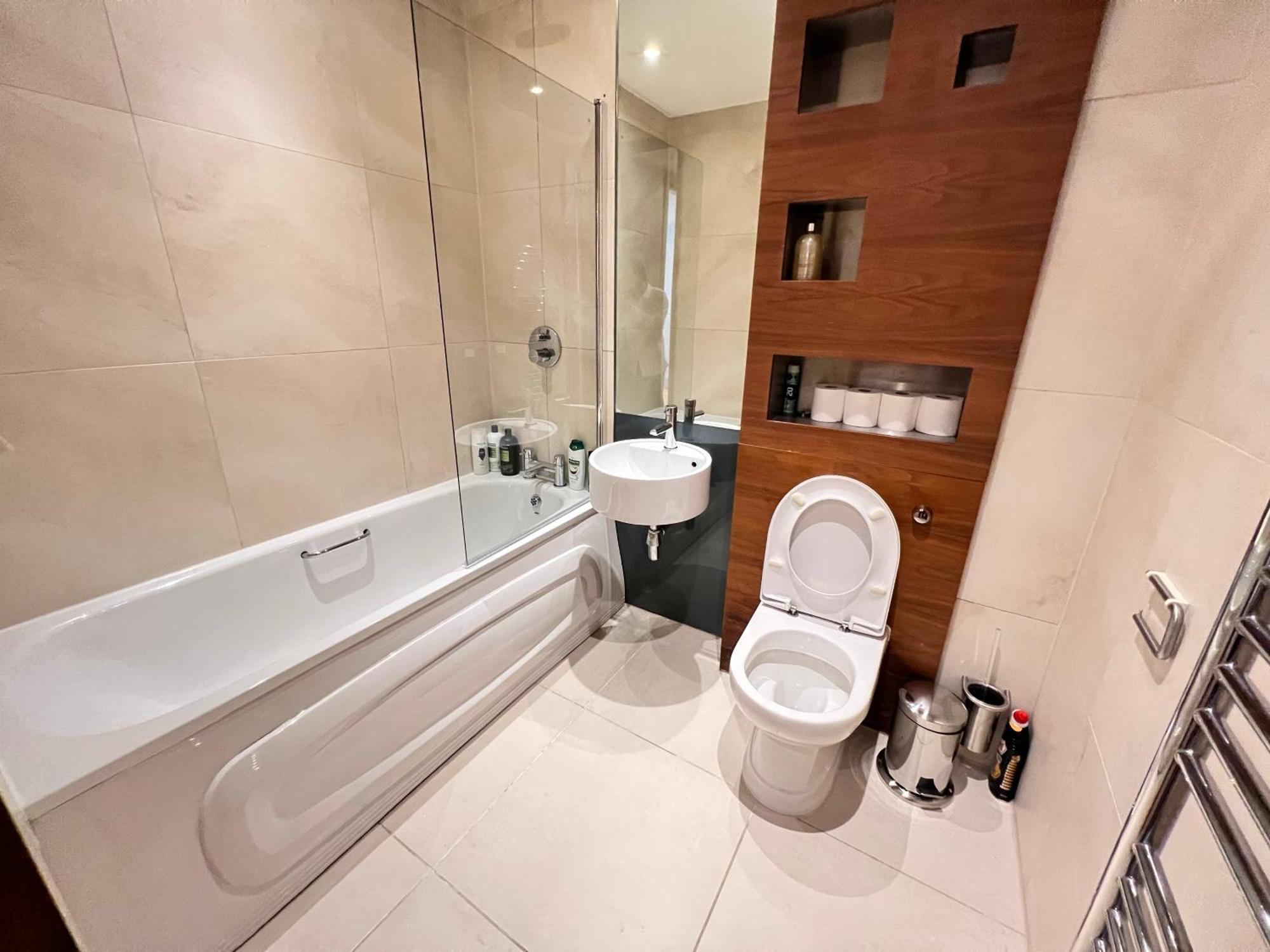Deluxe Entire Flat At Farringdon Station Londen
