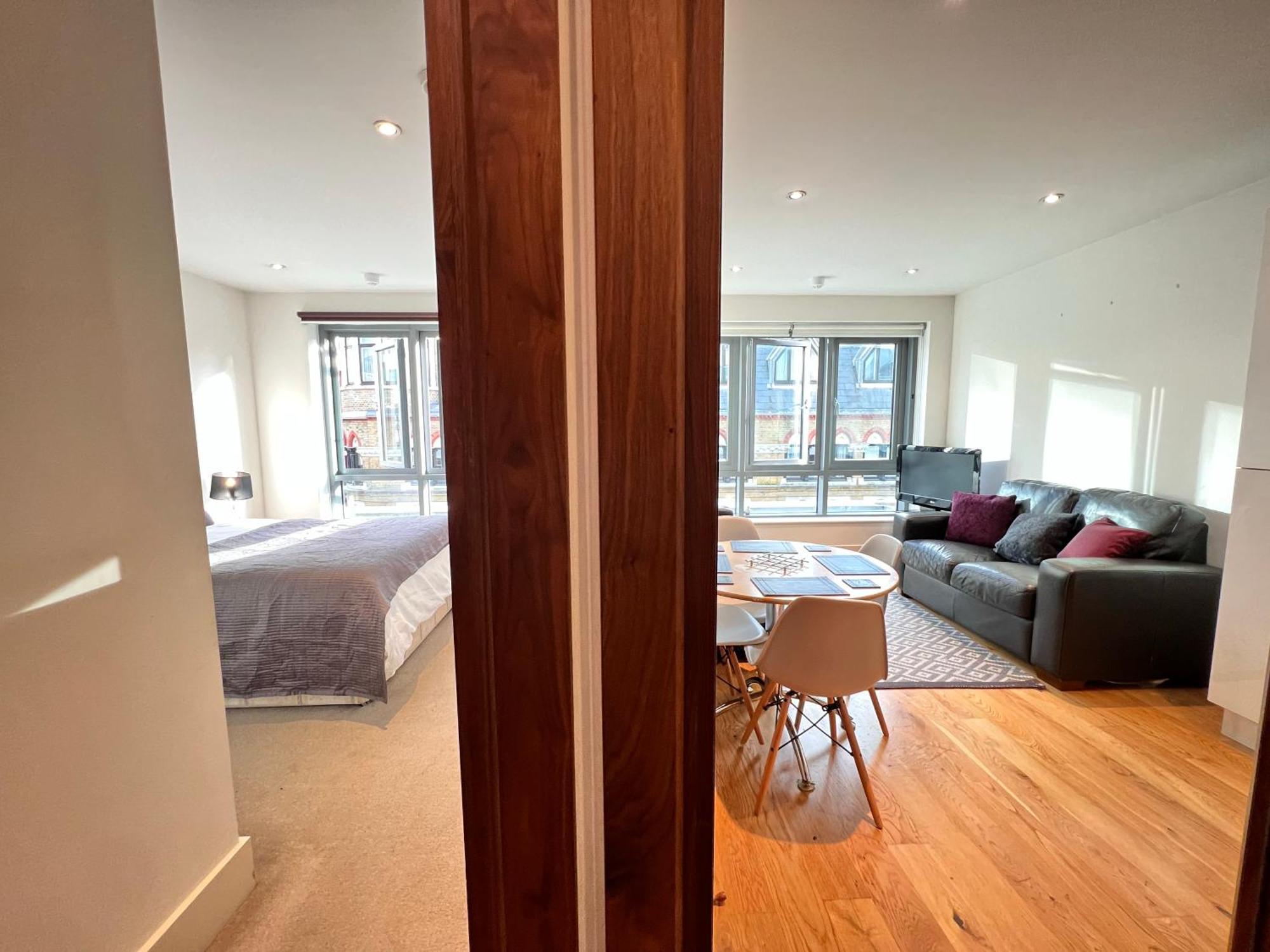 Deluxe Entire Flat At Farringdon Station *