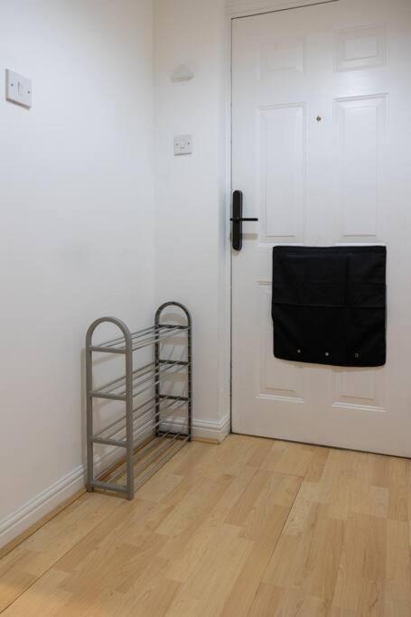 Morden Apartment, By The Sea With Free Parking Appartement Londres