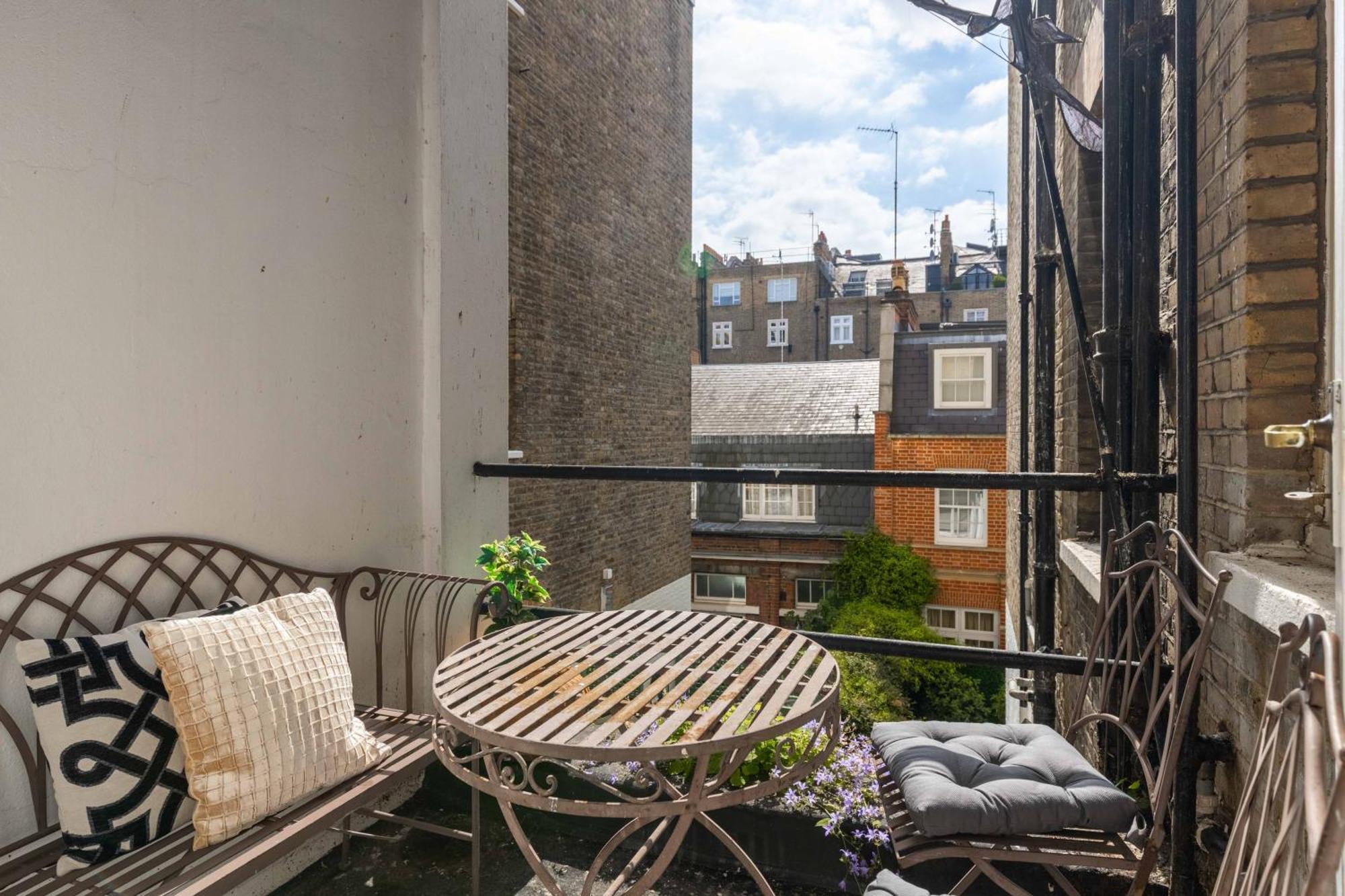 Renovu Premium Homes In Kensington Londres