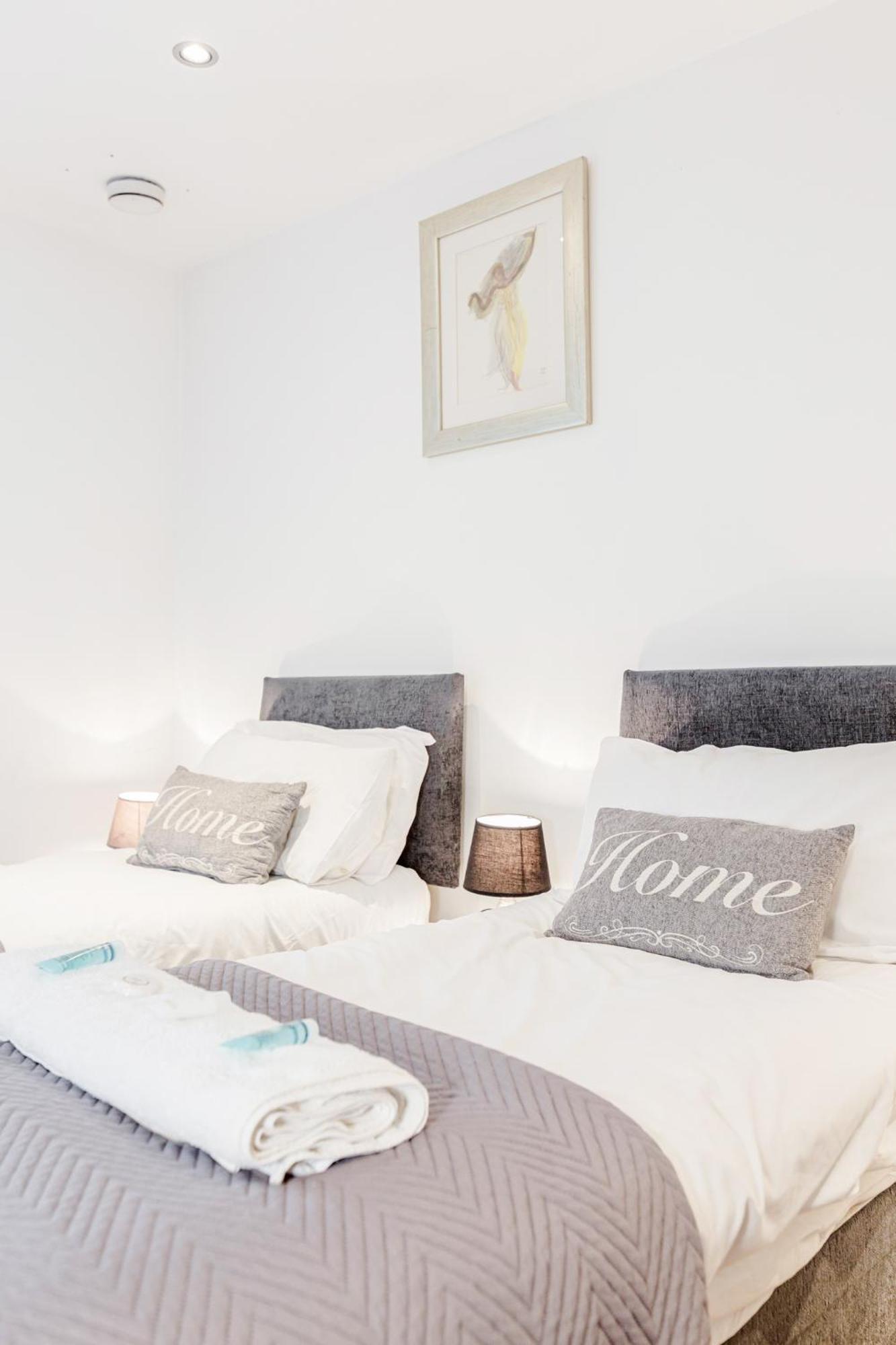 Premium By Excel * Londres