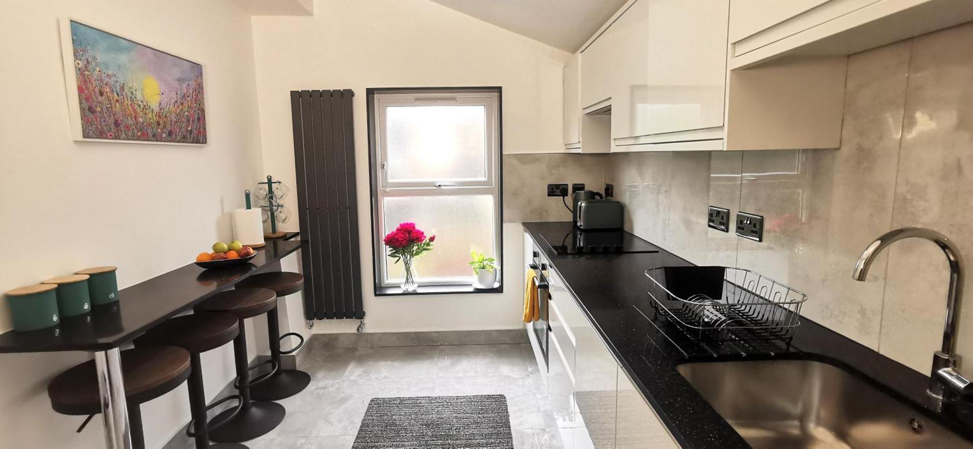 Appartement Beautiful Sleeps 6, 2 Minutes To Metro Londres