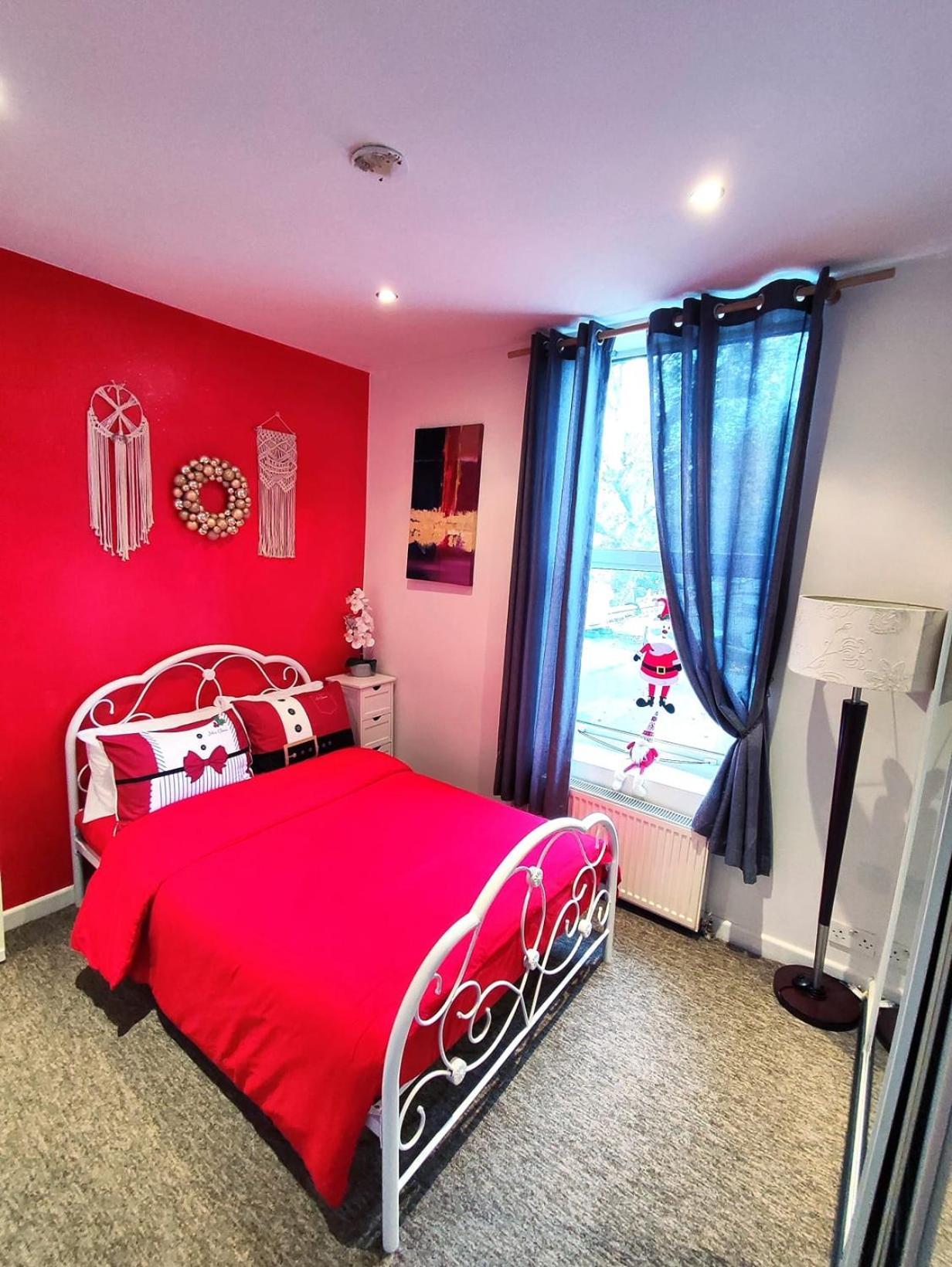 Double Lgbt Bed and breakfast