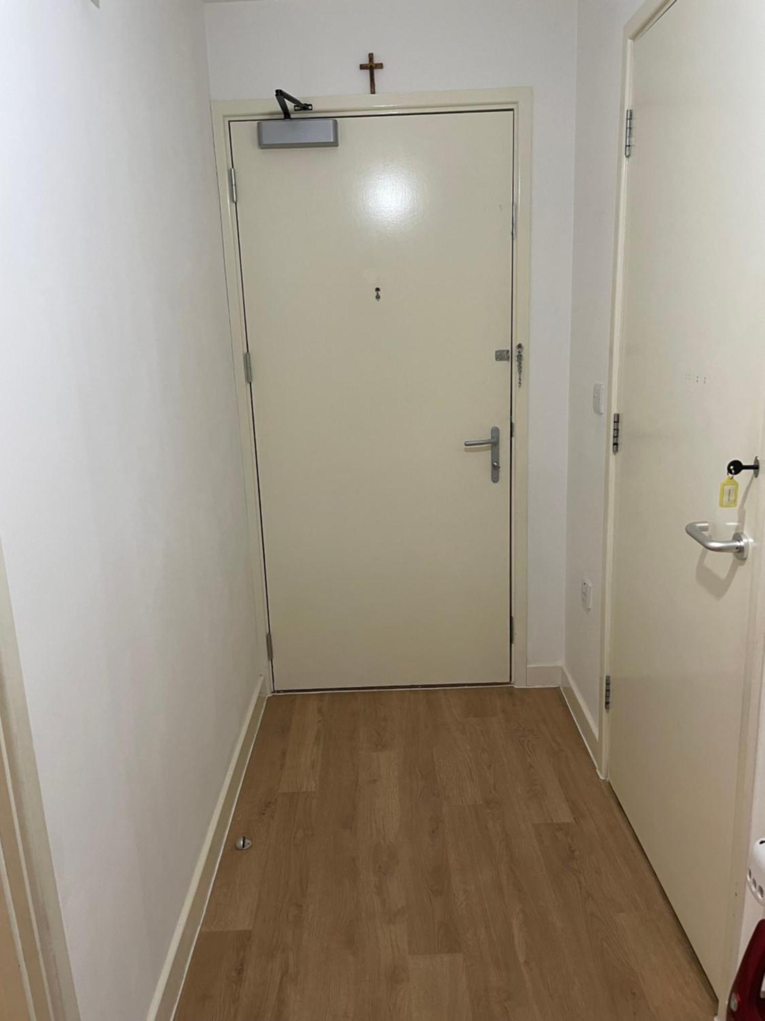 Appartement Spacious 2 Bedroom Modern Flat & Parking