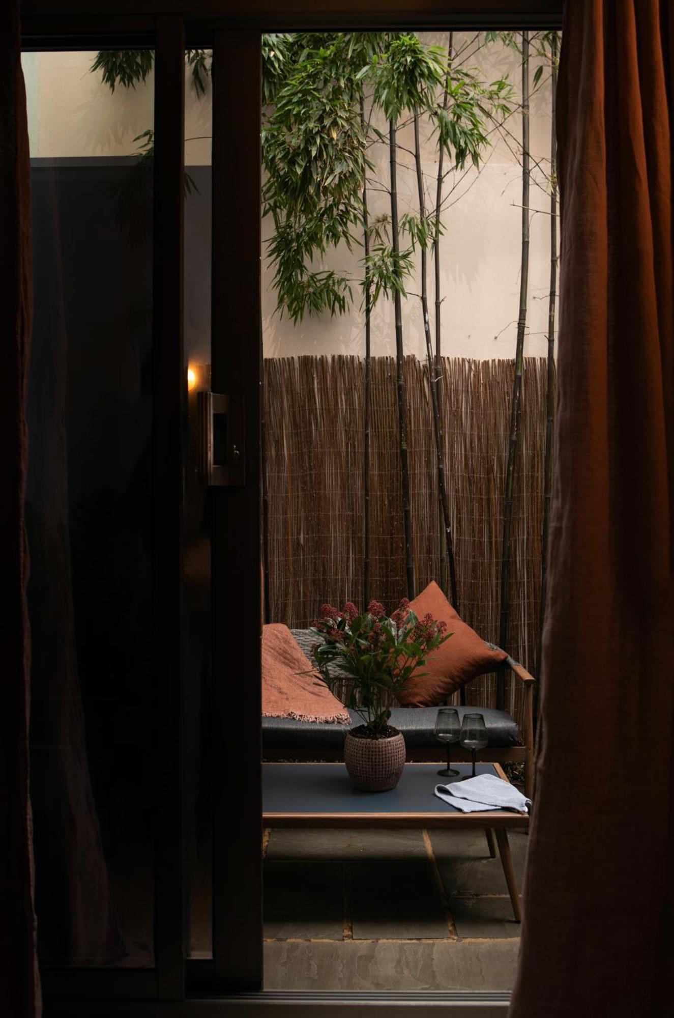 The Luxury Hotel 3*