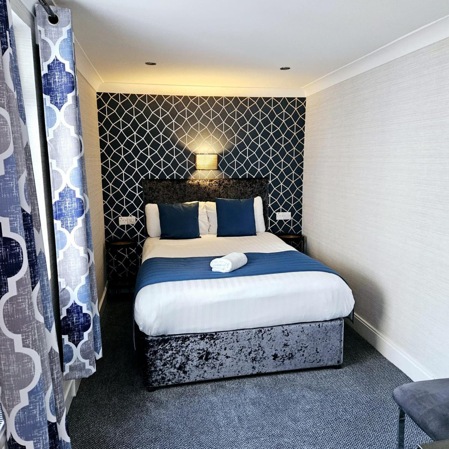 Mentone Hotel London