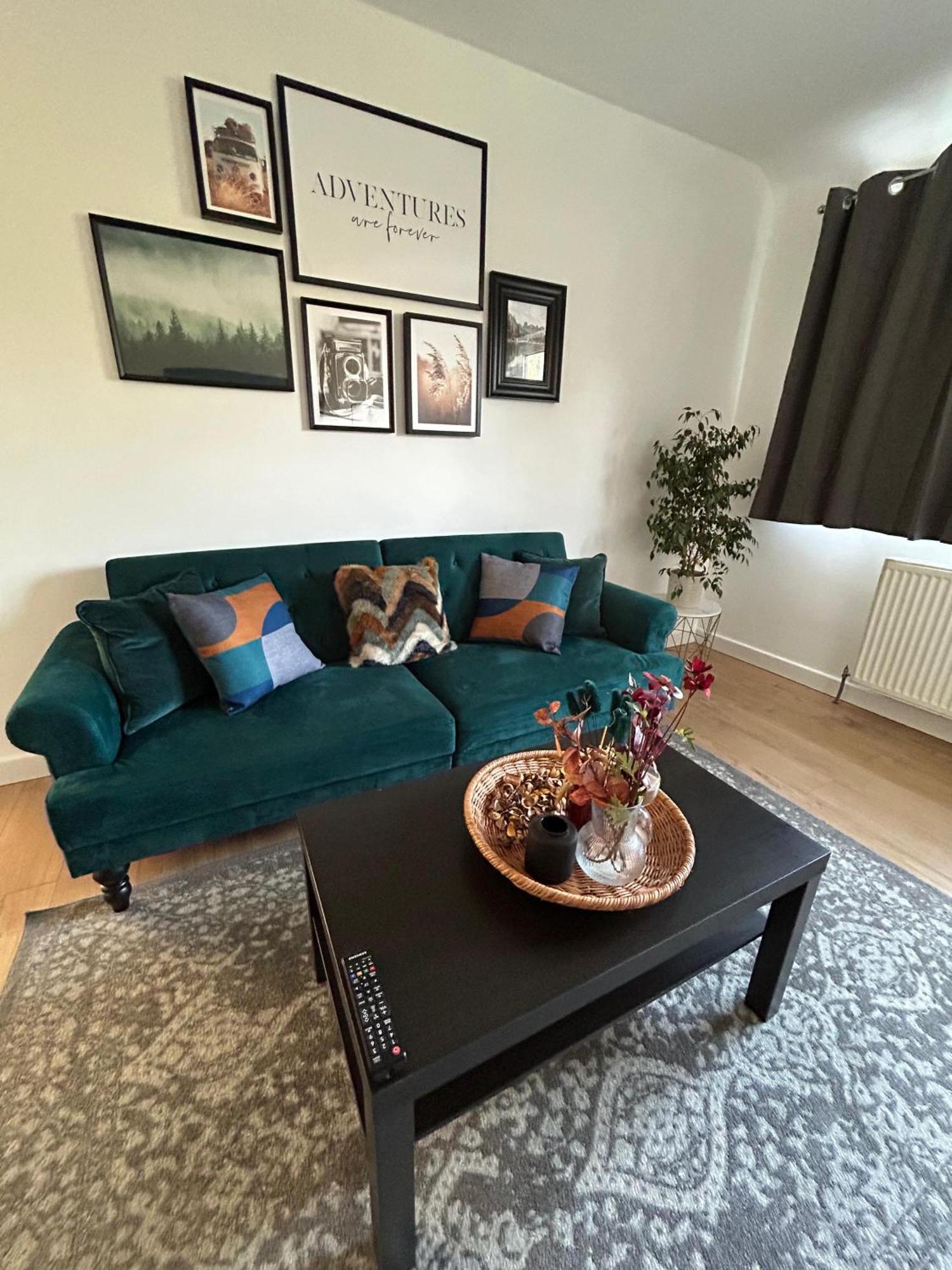 Appartement Modern - Accommodates 6 - Private Parking - 15min To Bridge, Eye And Charing Cross *