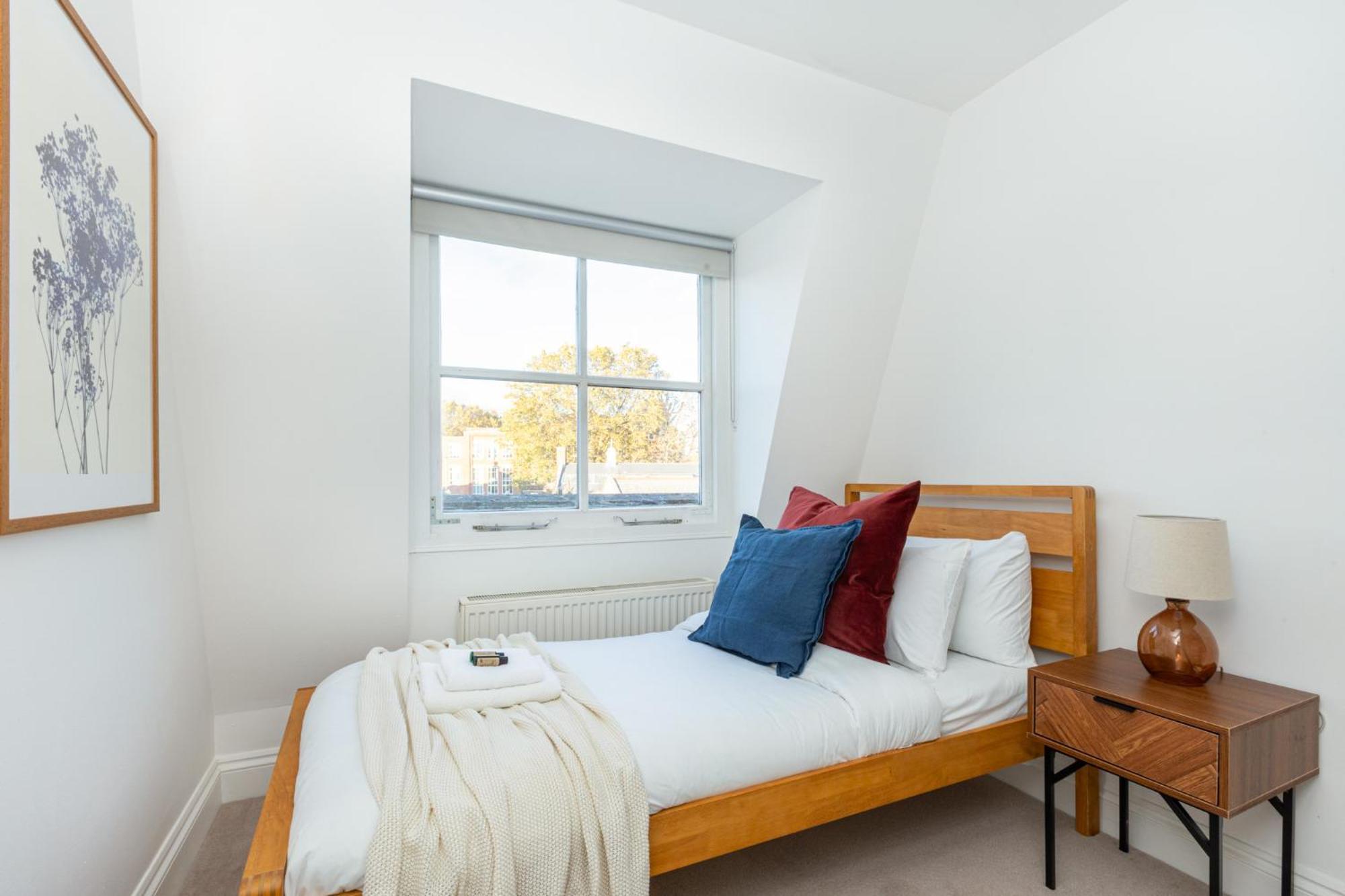 Ferienhaus Spacious 4br 3-storey Townhouse In Lively Deptford *