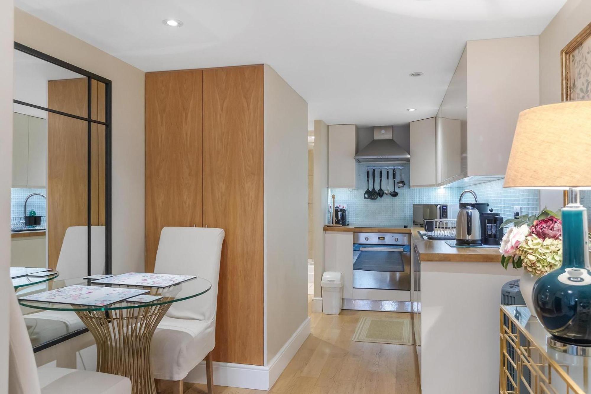 Apartment Stylish In Kensington *