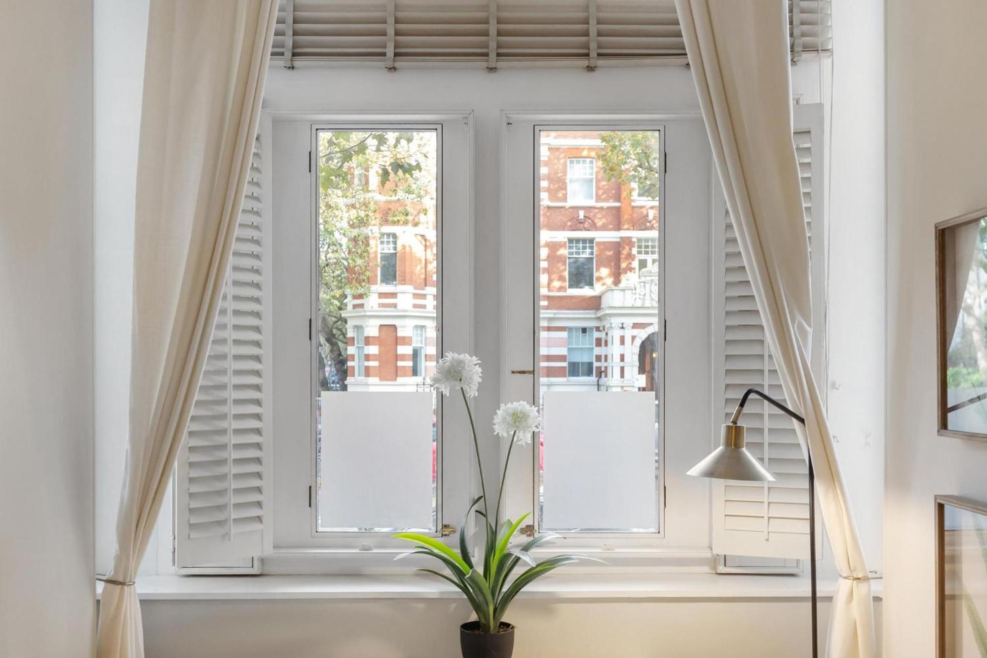 Apartment Stylish In Kensington