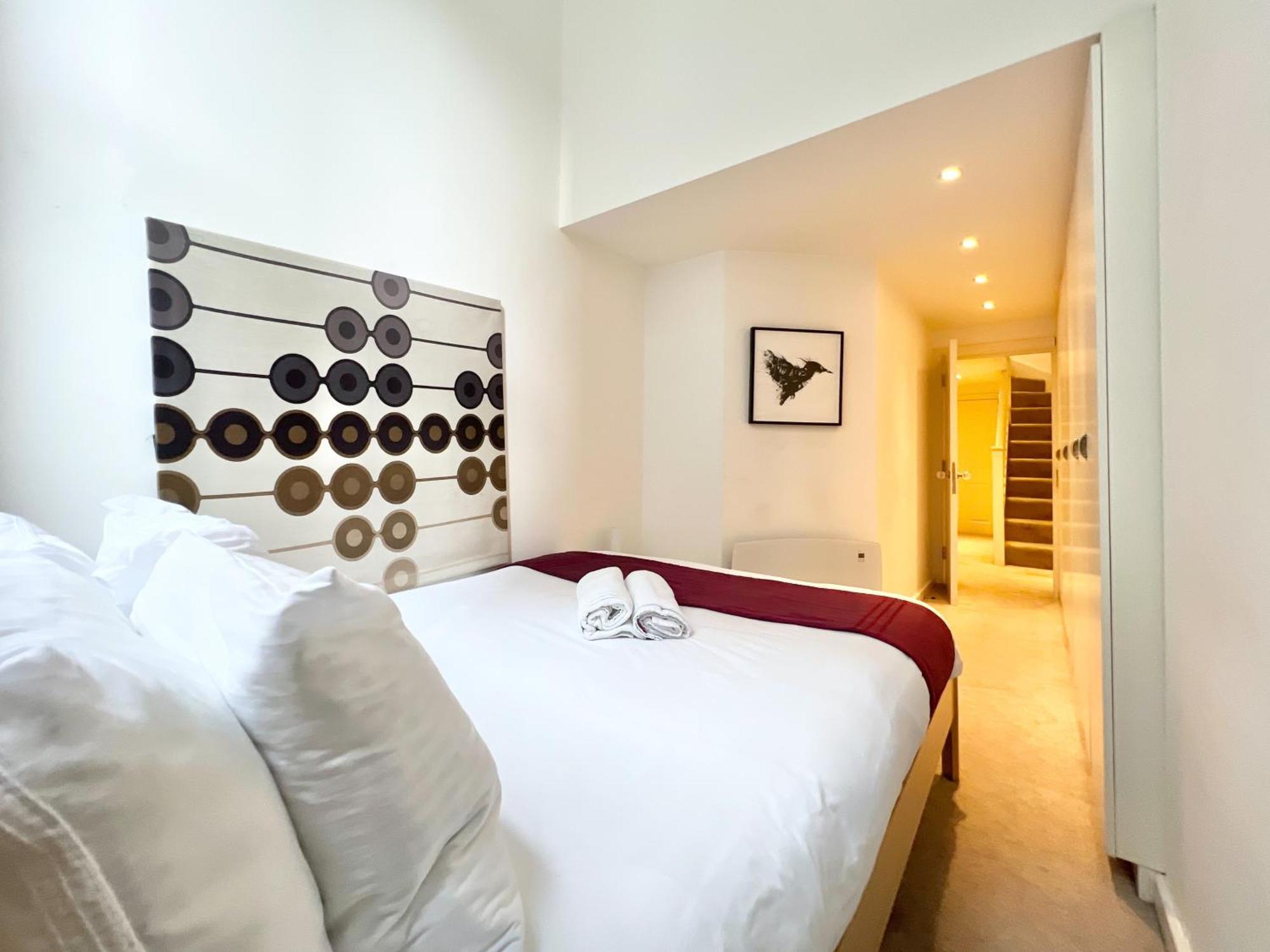 Vip Serviced Excellent Location Great Price Appartement Londen
