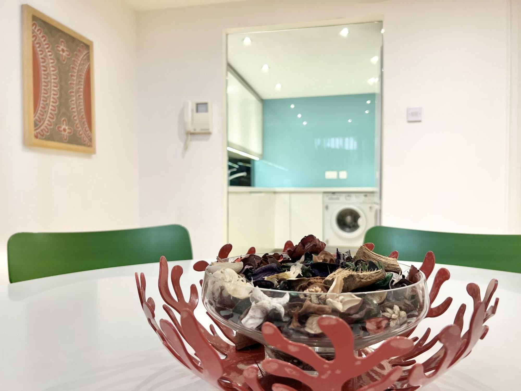 Vip Serviced Excellent Location Great Price Londen