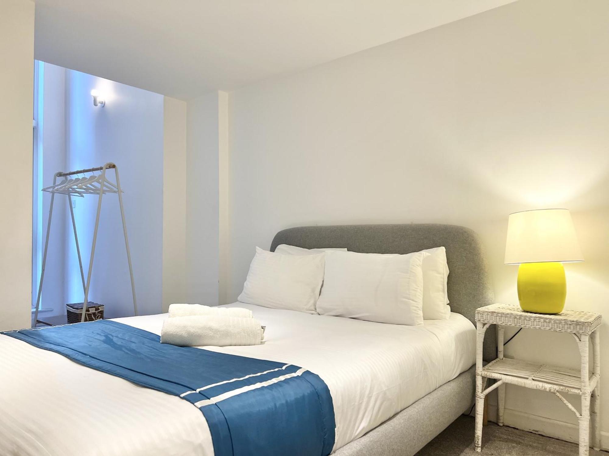 Vip Serviced Excellent Location Great Price *