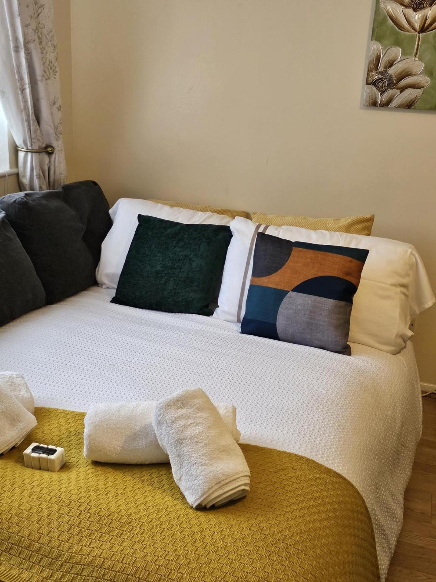 Inviting 1-bed In Near Hotsput Appartement Londres