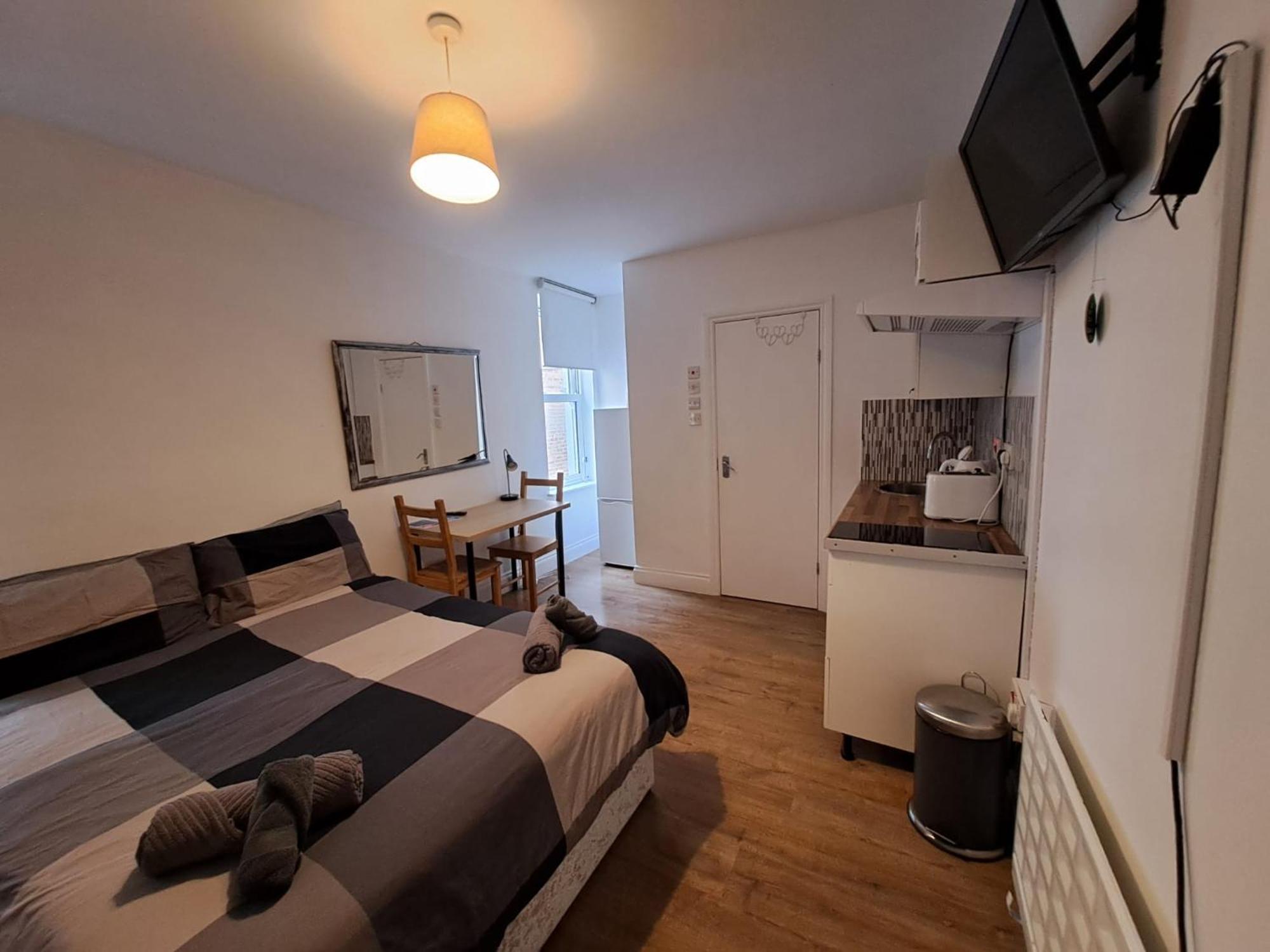 Private Self-contained Studio Close To Hampstead, Golders Green & Camden Town * Londres