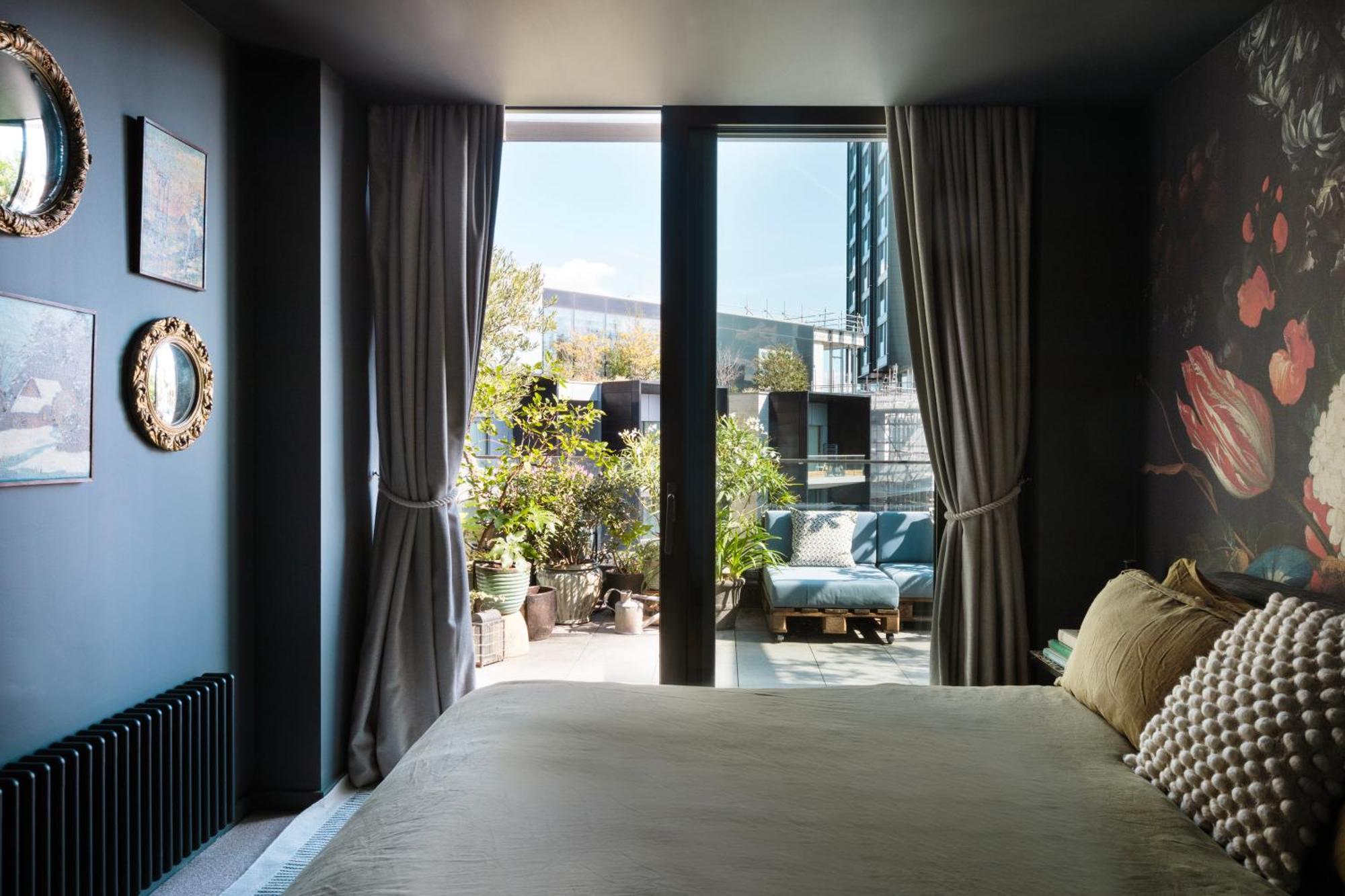 Luxurious Penthouse, Expansive Wrap-around Terrace Appartement *