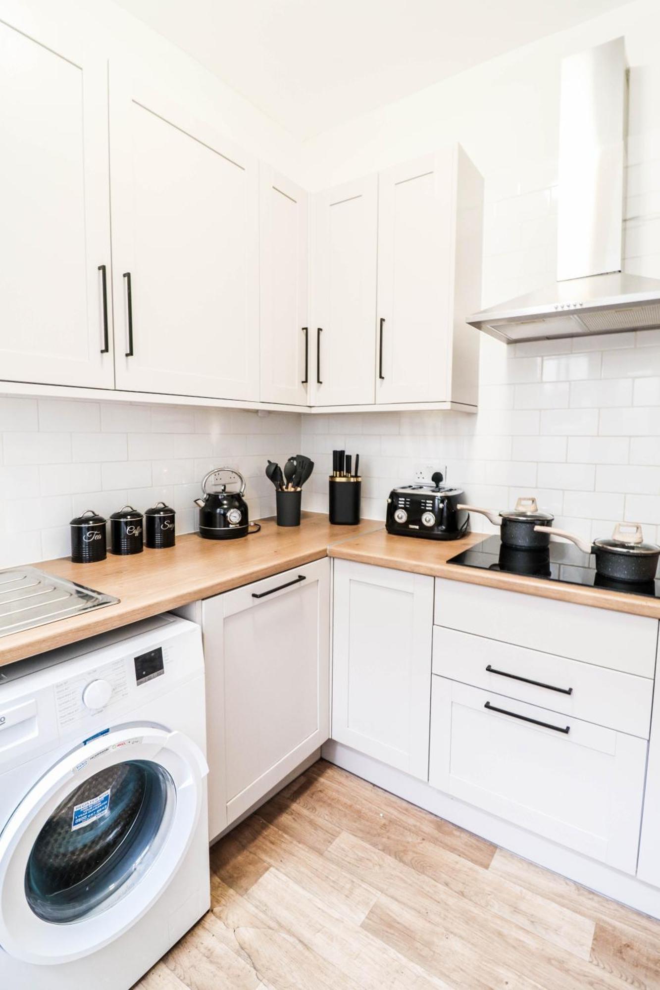 Casa de Férias Stunning 5 Bed House In Clapham - Free Wifi! *