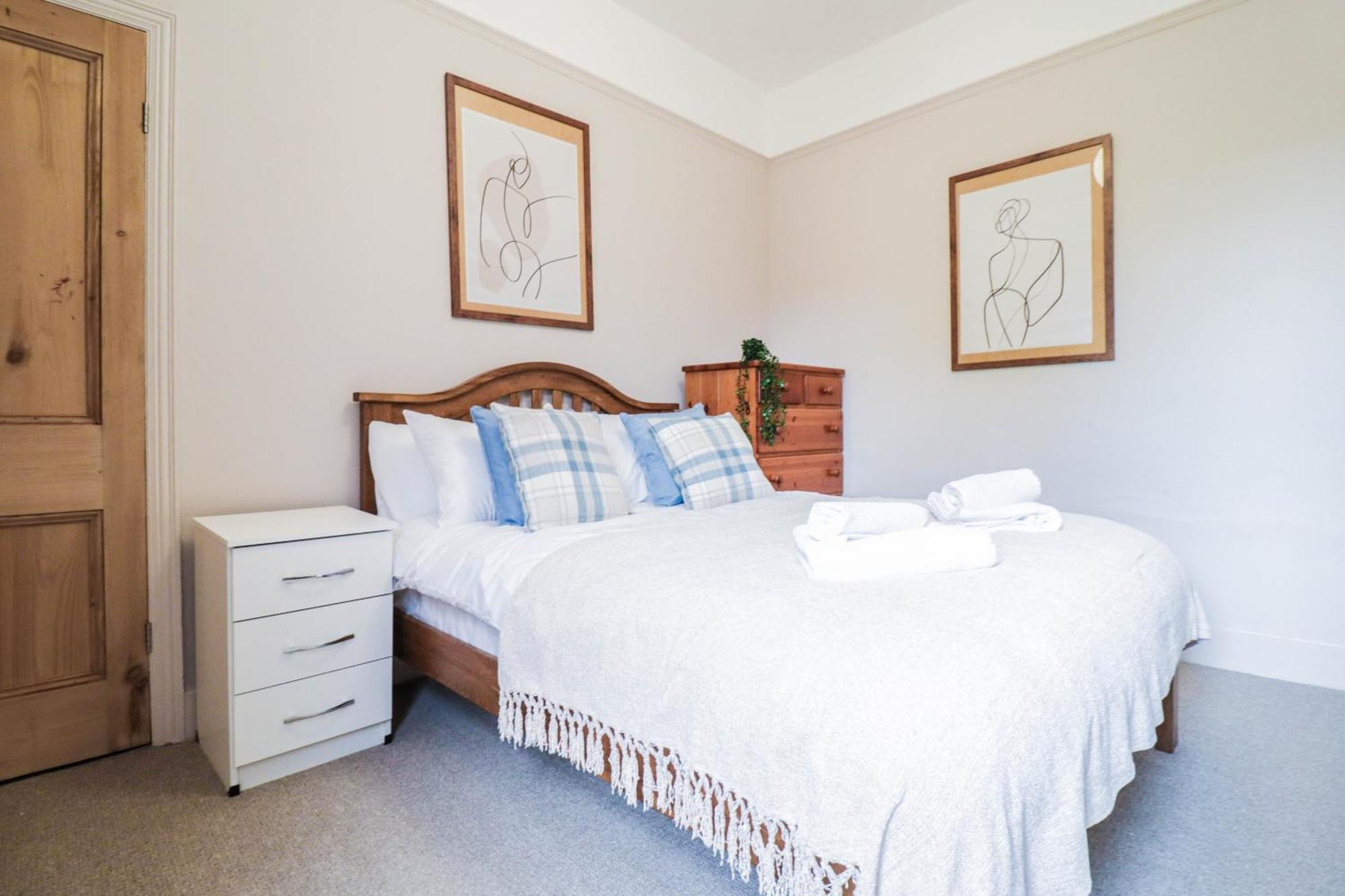 Casa de Férias Stunning 5 Bed House In Clapham - Free Wifi!