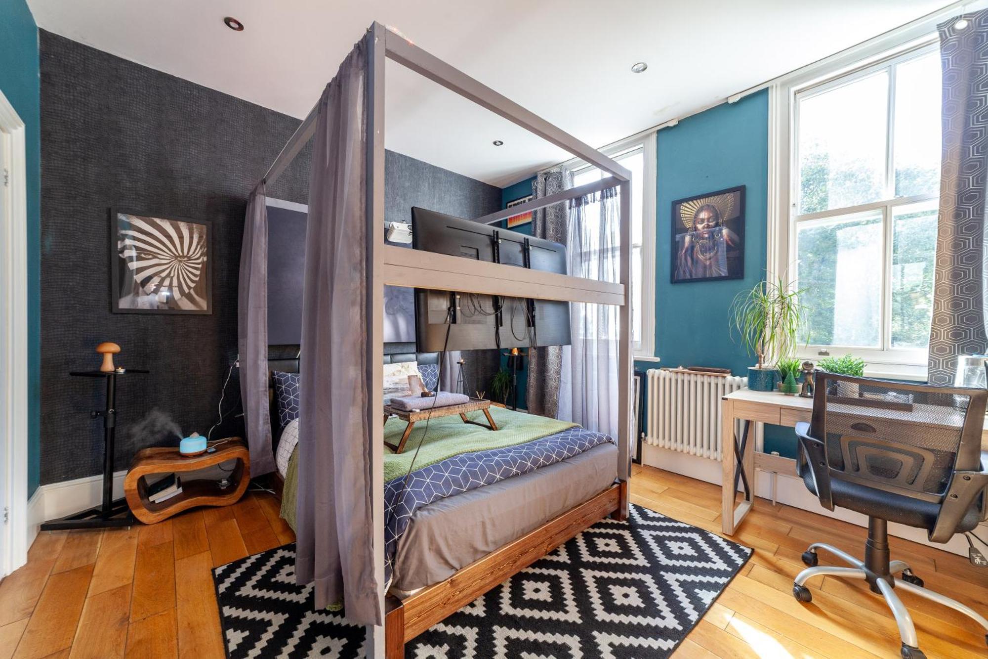 Hospedagem domiciliar Master En - Townhouse Double With Garden & Hot Tub *