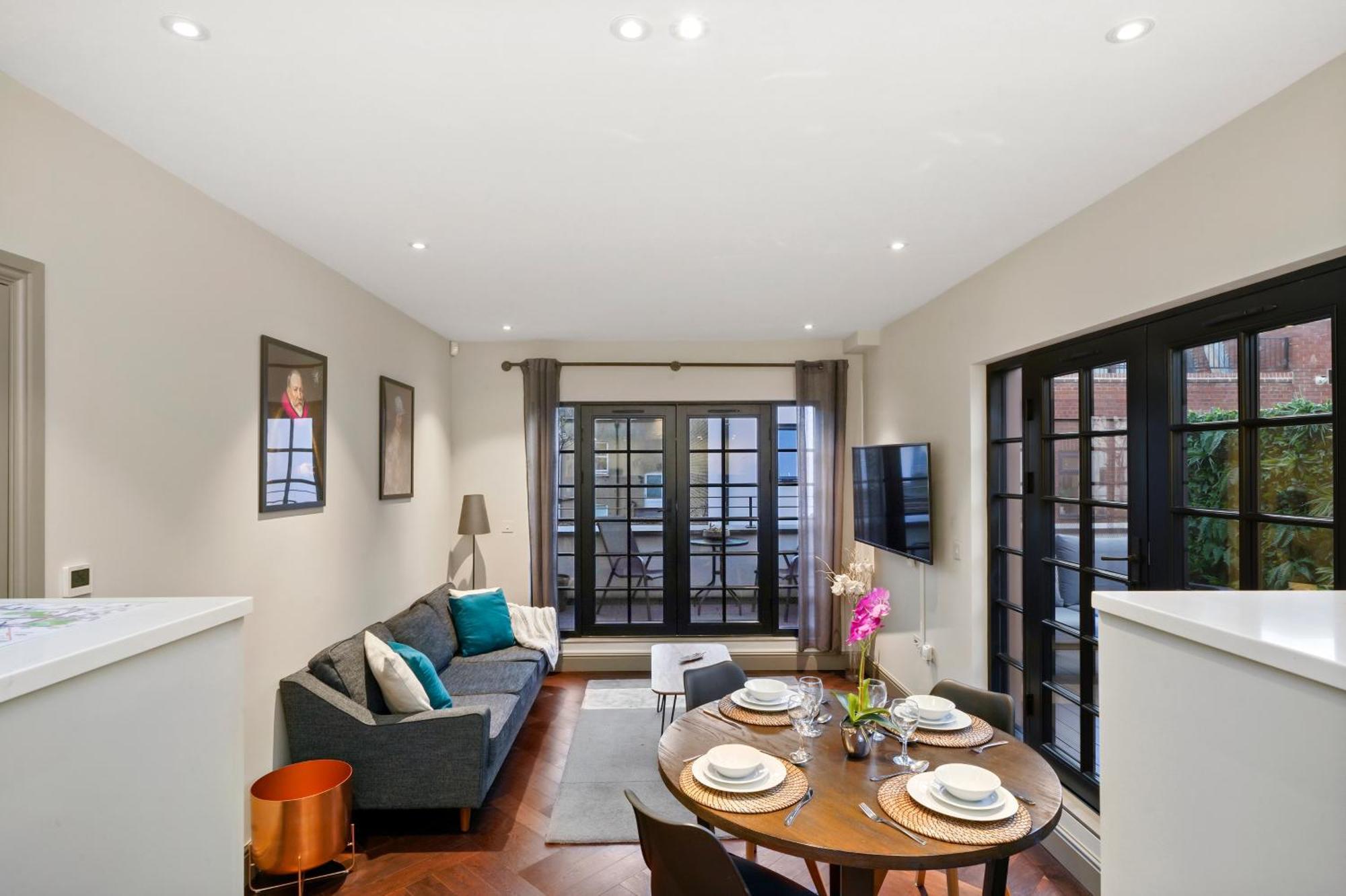 2 Bed Lux Near Free Wifi By Aparts