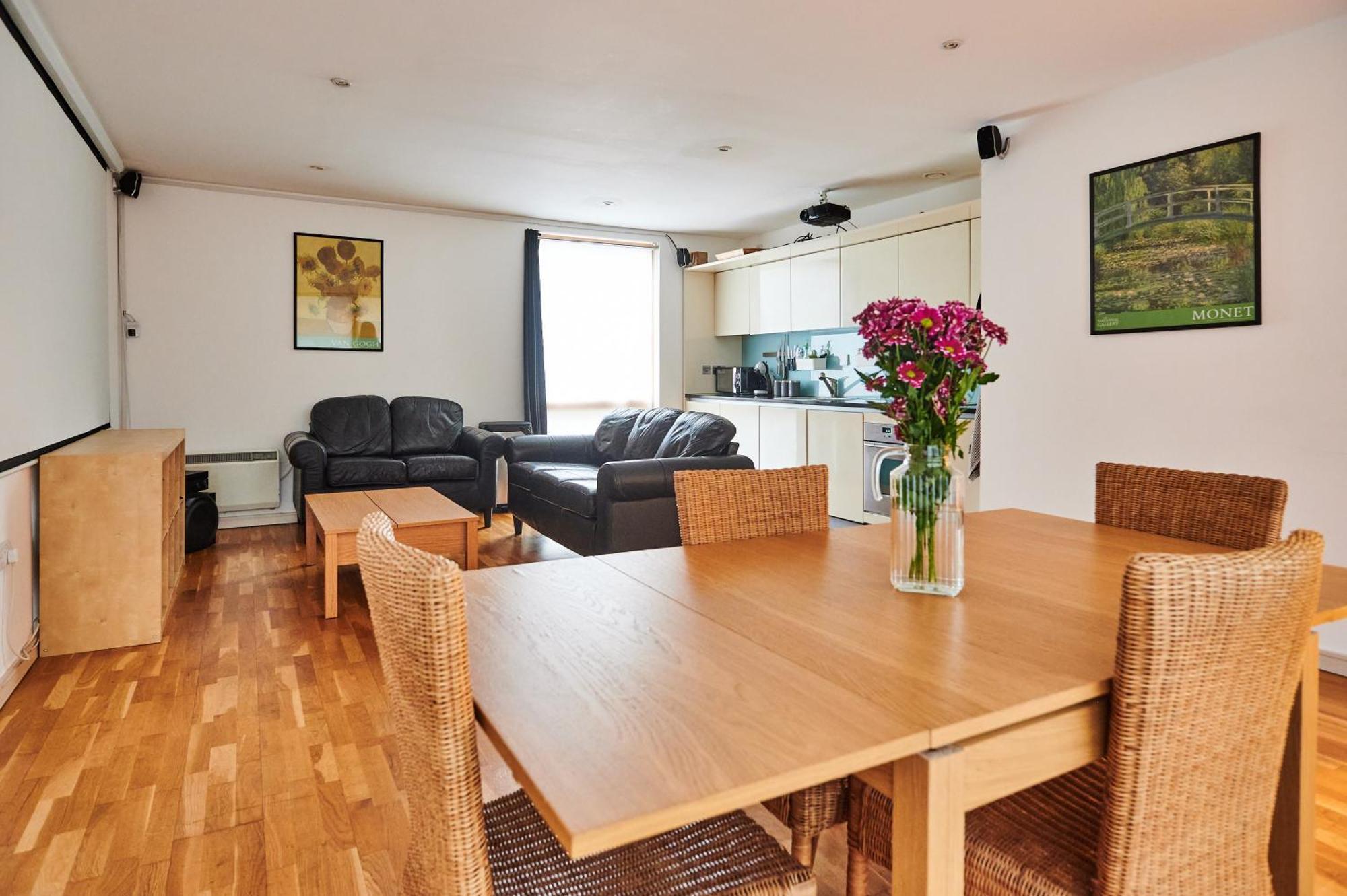 Apartamento Bright 2 Bedroom Flat In Old Street With Balcony Londres
