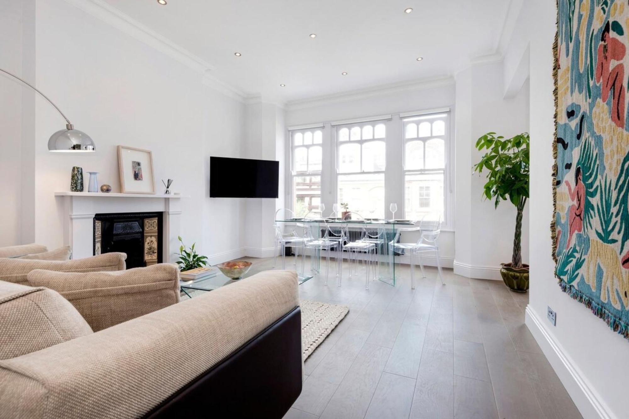 Modern And Bright Highgate Gem London