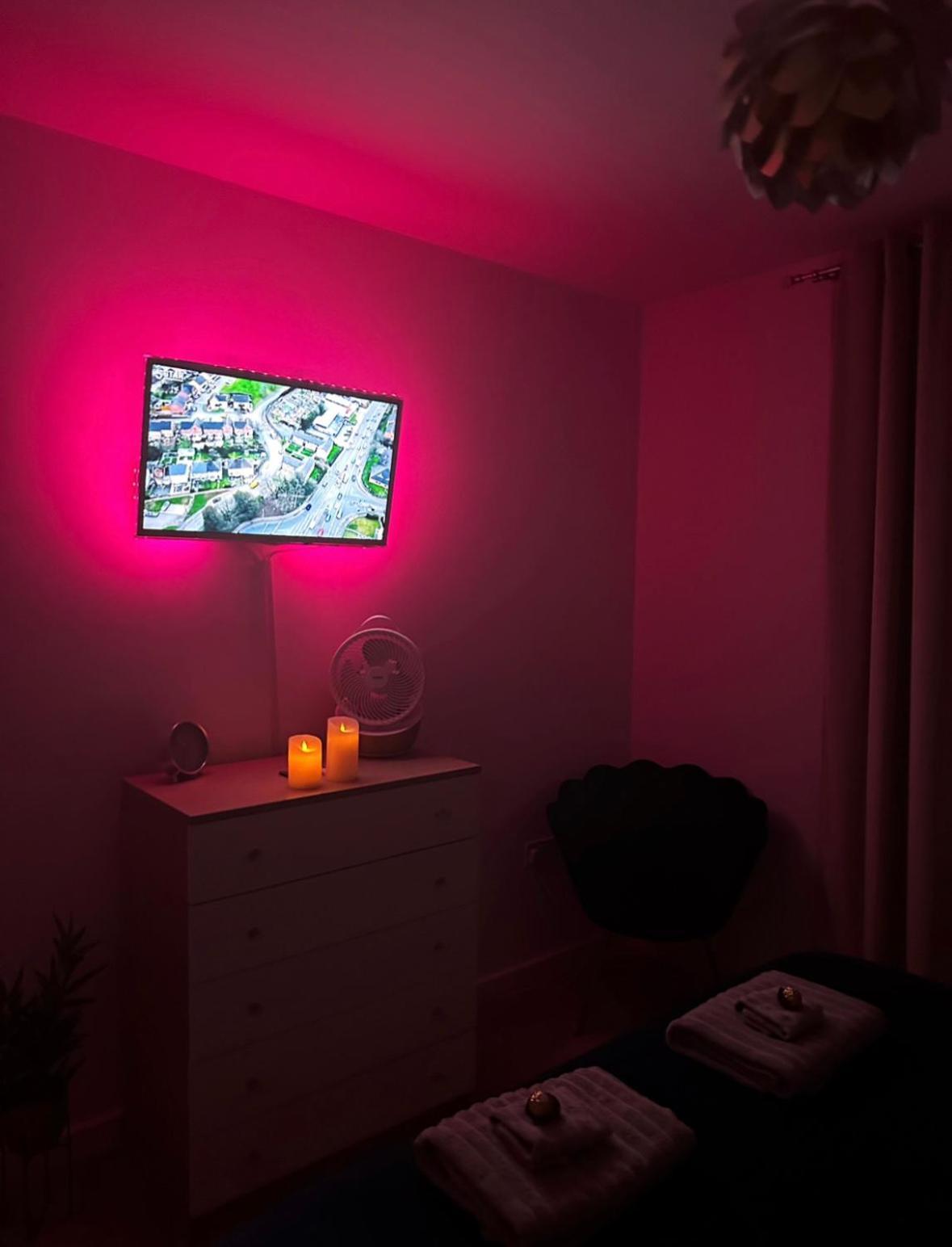 Spacious 2 Bed Flat Next To Elizabeth Line Apartamento *