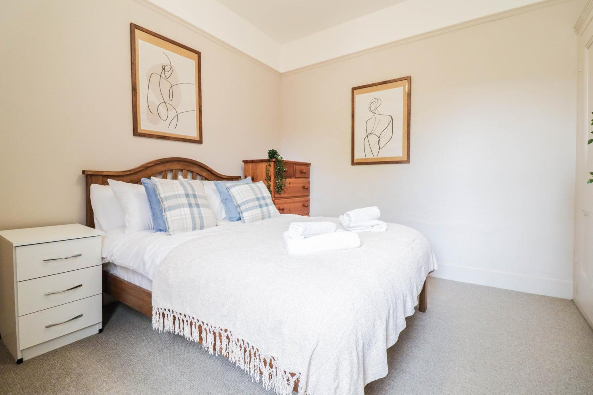 Stunning 5 Bed House In Clapham - Free Wifi! Casa de Férias Londres