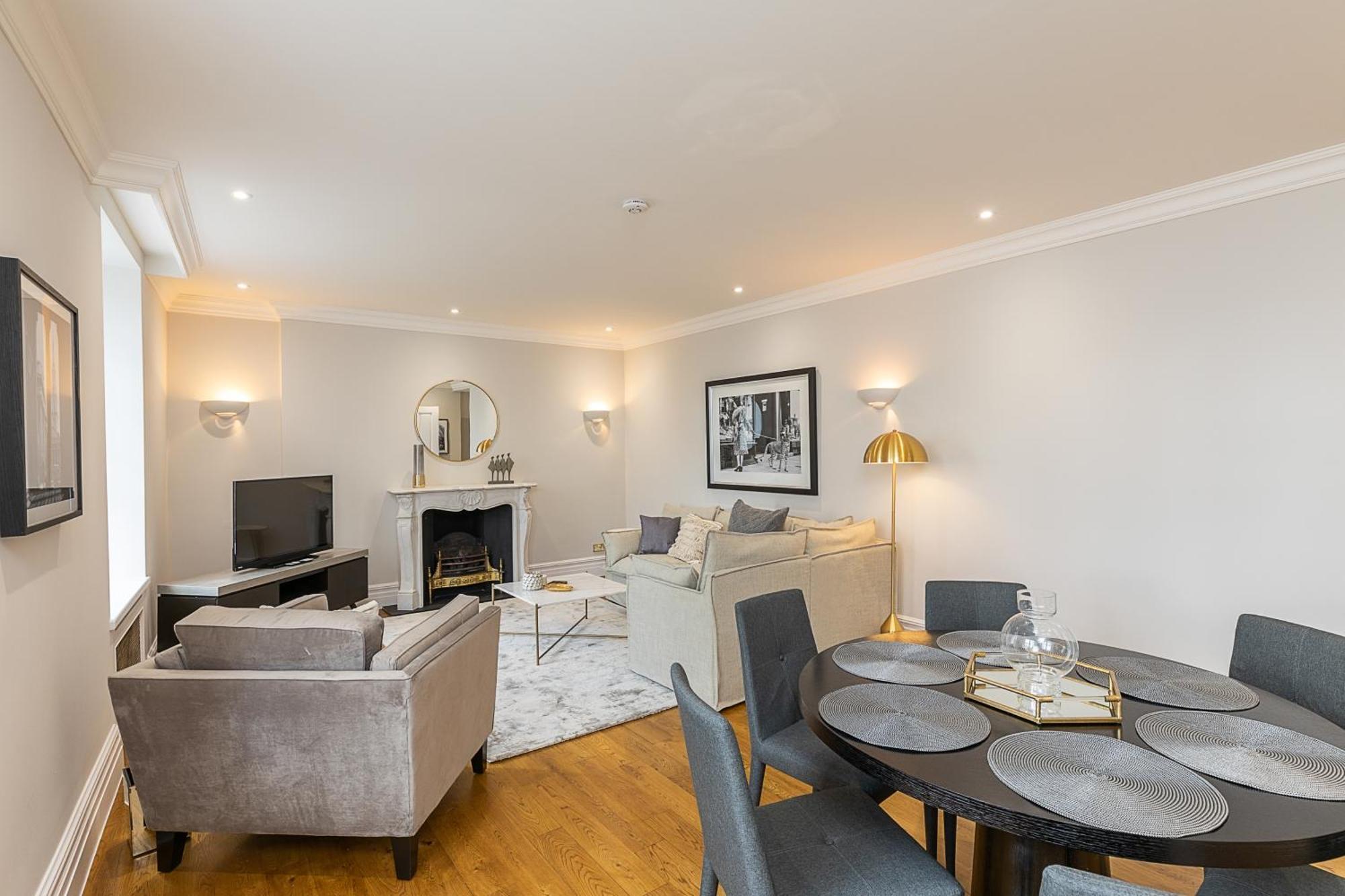 Astonishing Flats Near Mayfair & Piccadilly Circus London