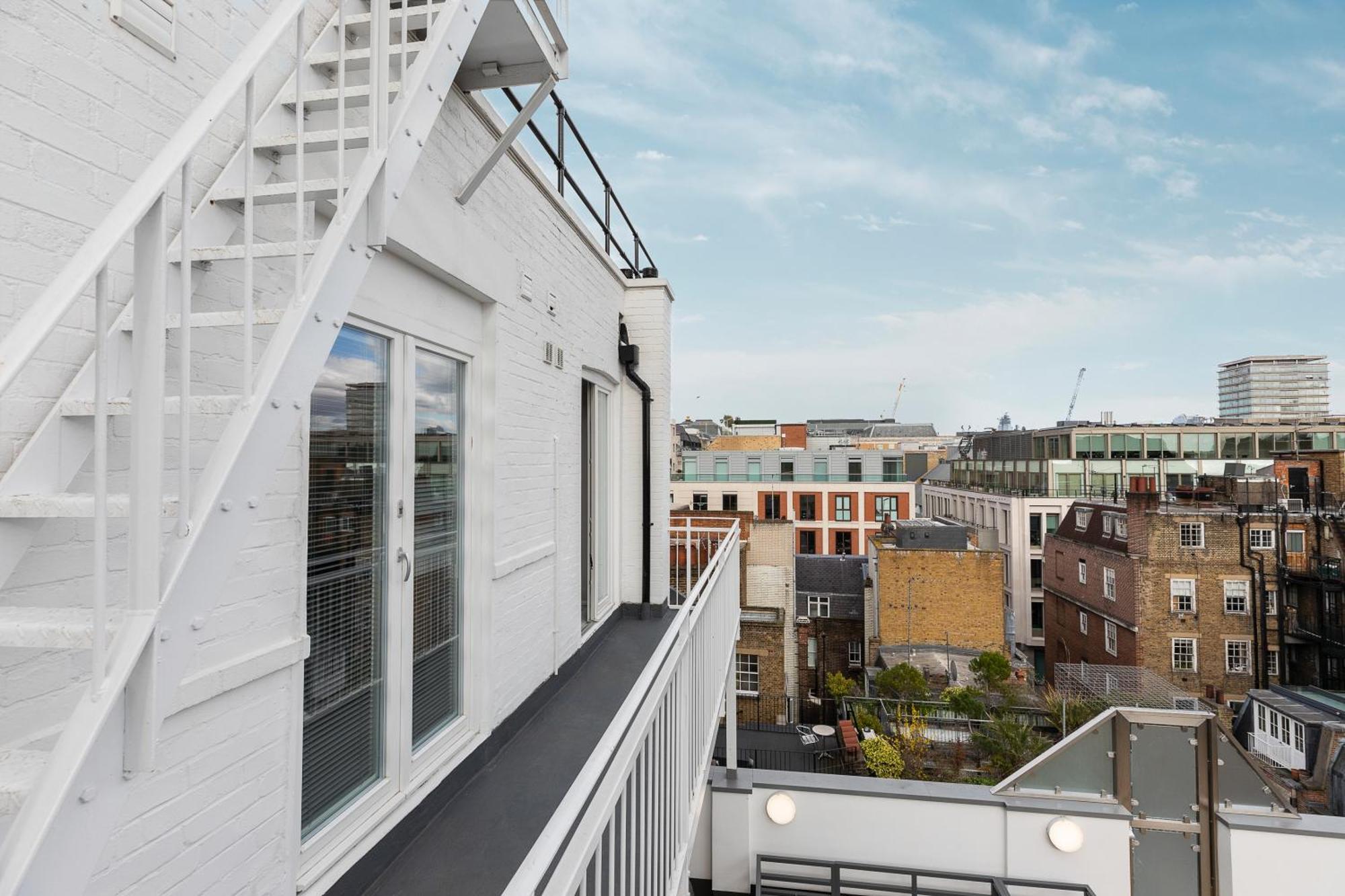 Apartment Astonishing Flats Near Mayfair & Piccadilly Circus