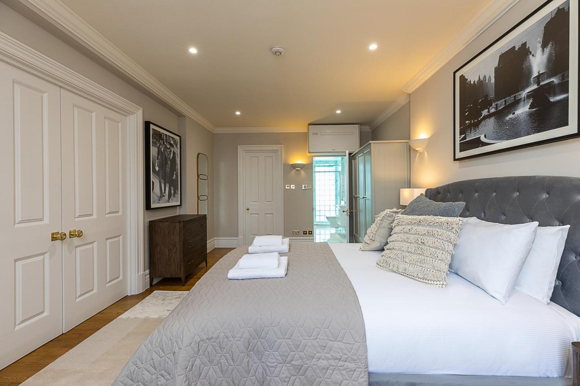 Apartment Astonishing Flats Near Mayfair & Piccadilly Circus